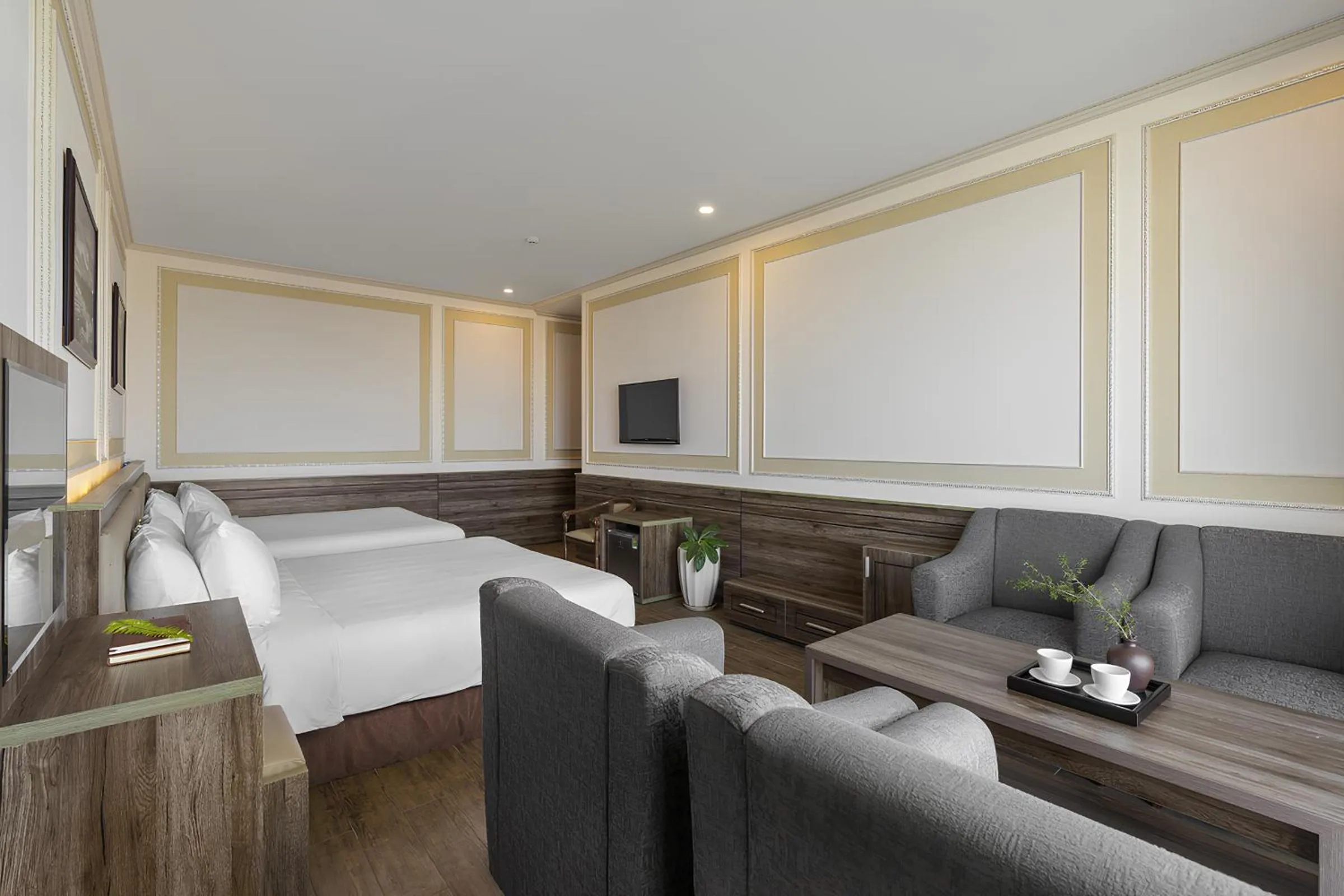 Bed in New Life Hotel - Da Lat