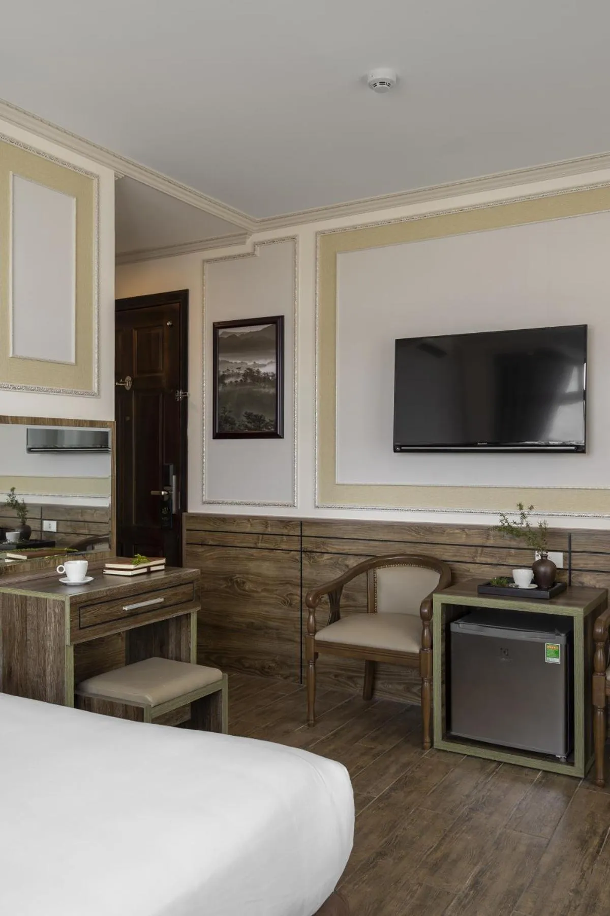 Photo of the whole room in New Life Hotel - Da Lat