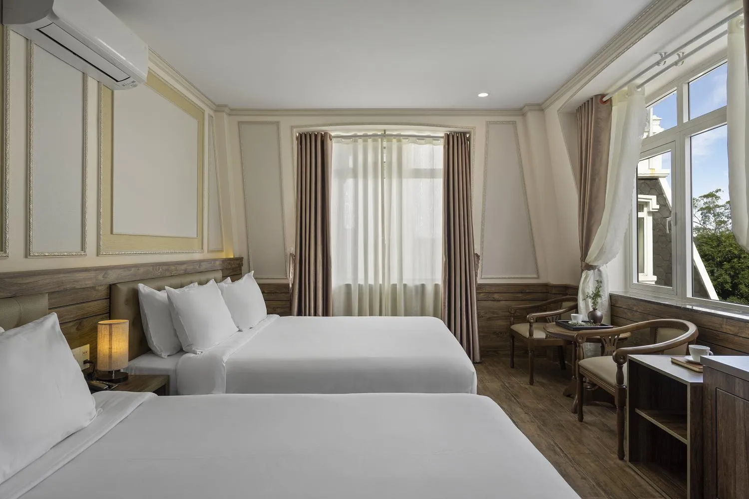 Photo of the whole room, Bed in New Life Hotel - Da Lat