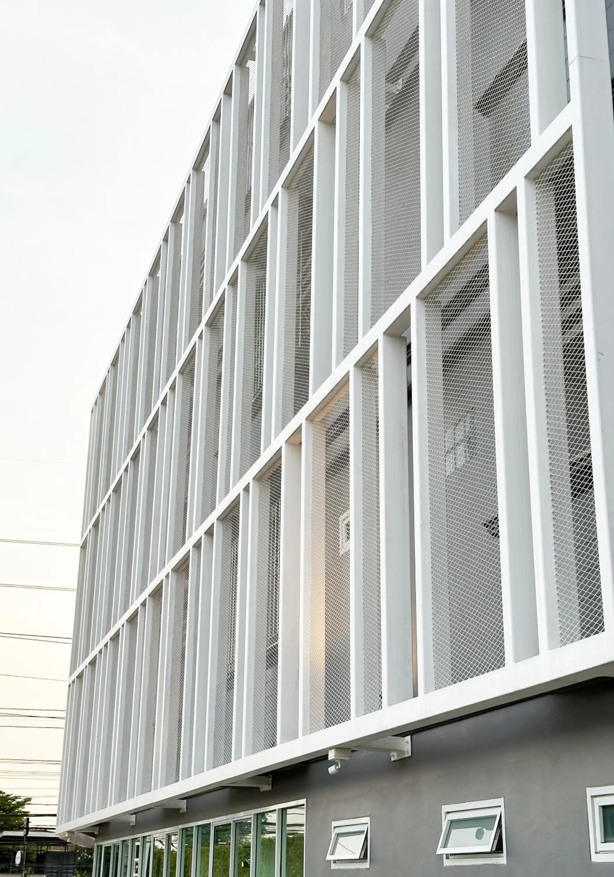 Property building in Golden Nest Hotel Suvarnabhumi