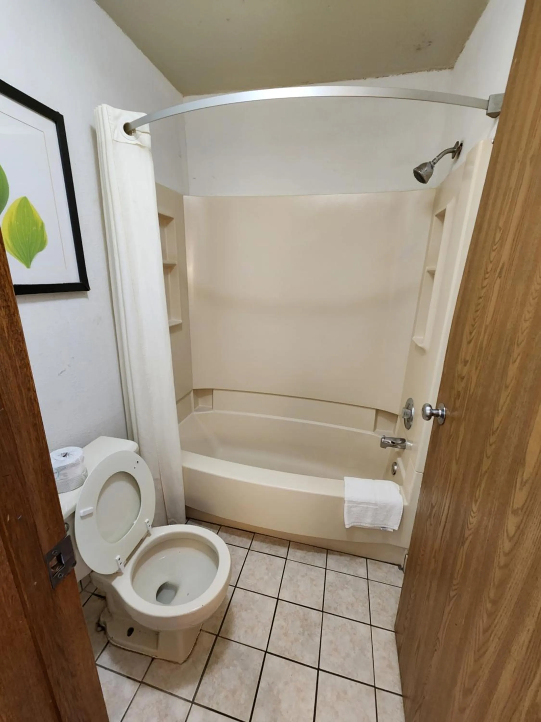 Bathroom in WestSpring Inn - Westlake Cleveland