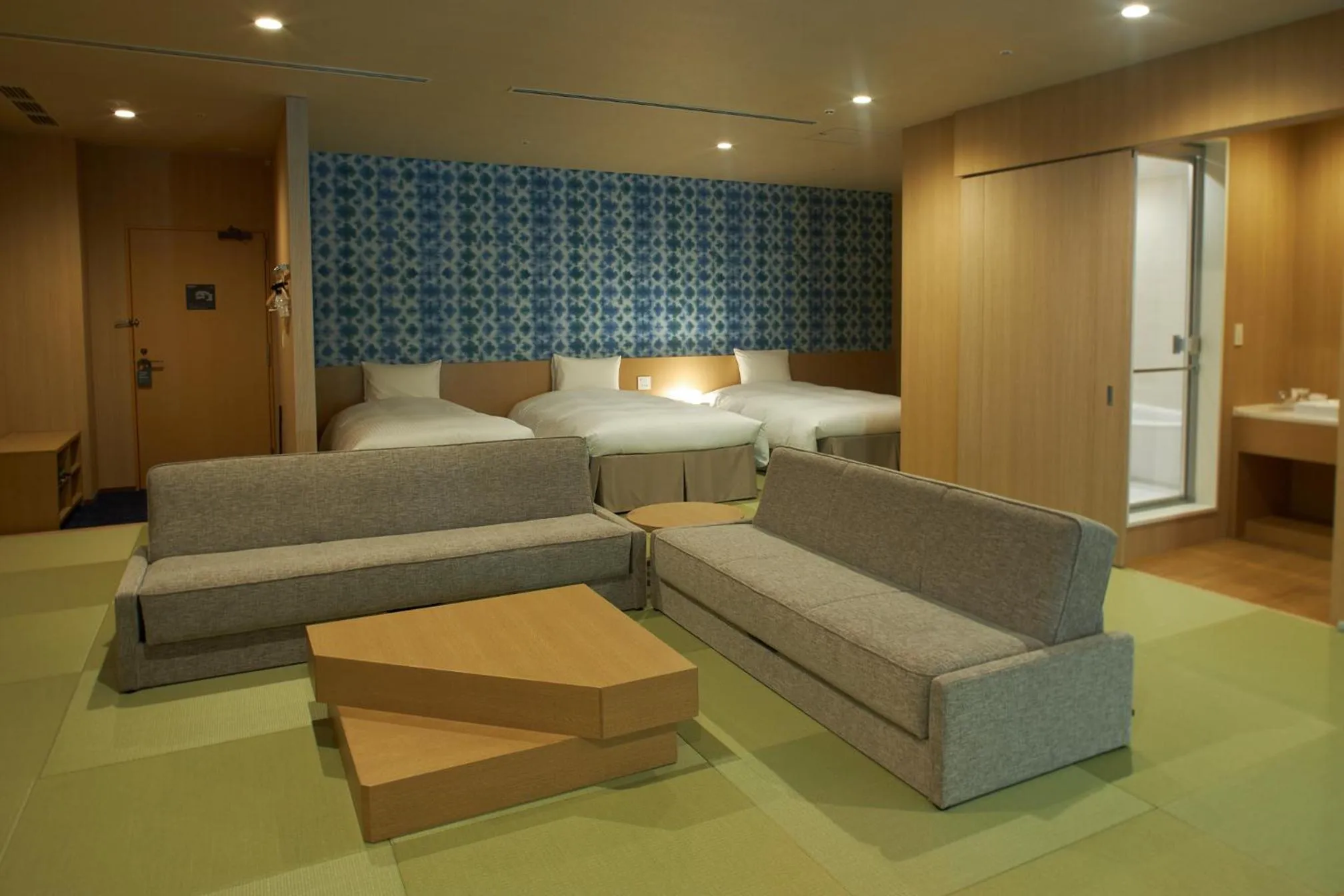 Photo of the whole room, Bed in Hakone Yutowa