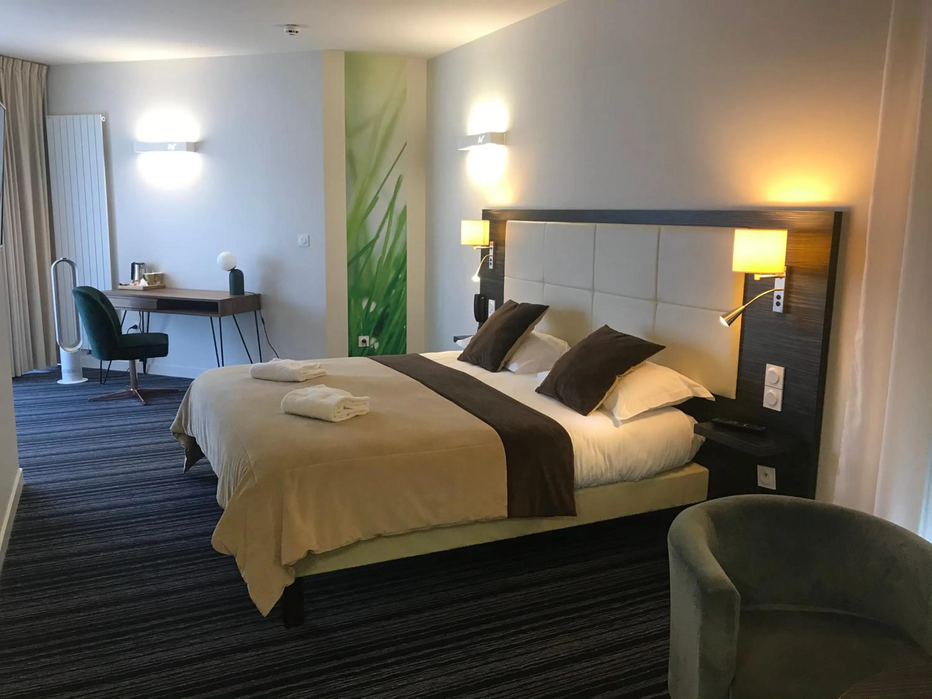 Bed in The Originals City, Hôtel La Verriaire, Cholet Sud