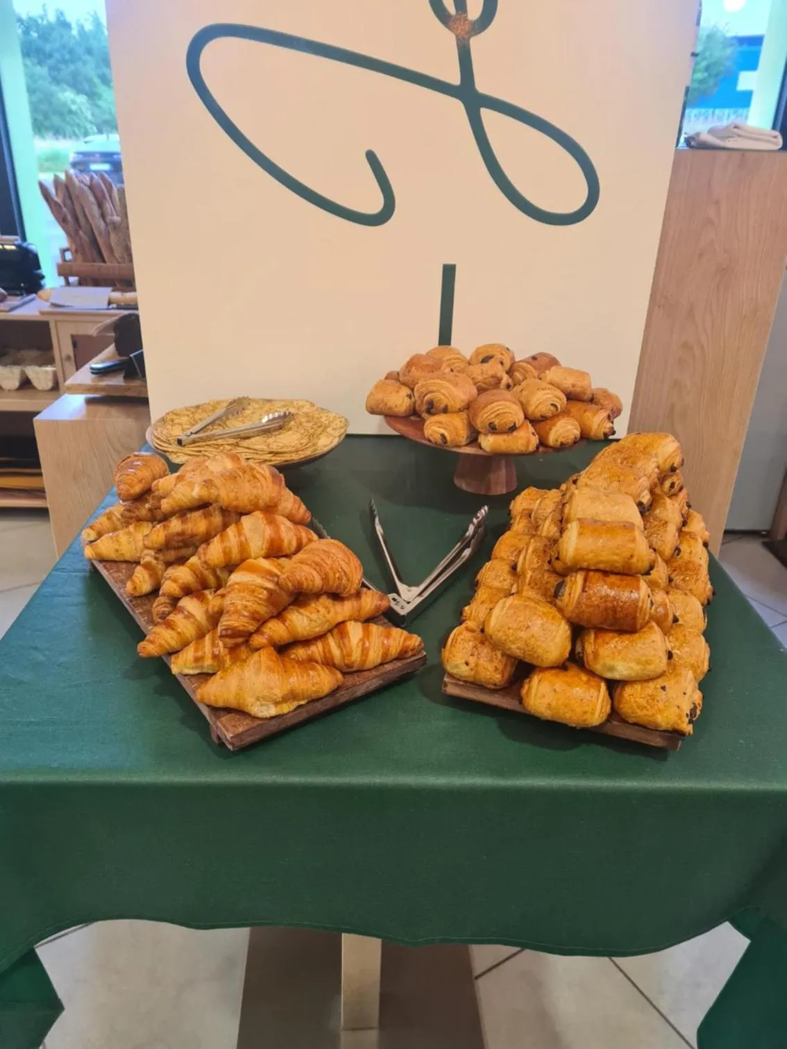 Buffet breakfast in Hôtel la Verriaire - The Originals