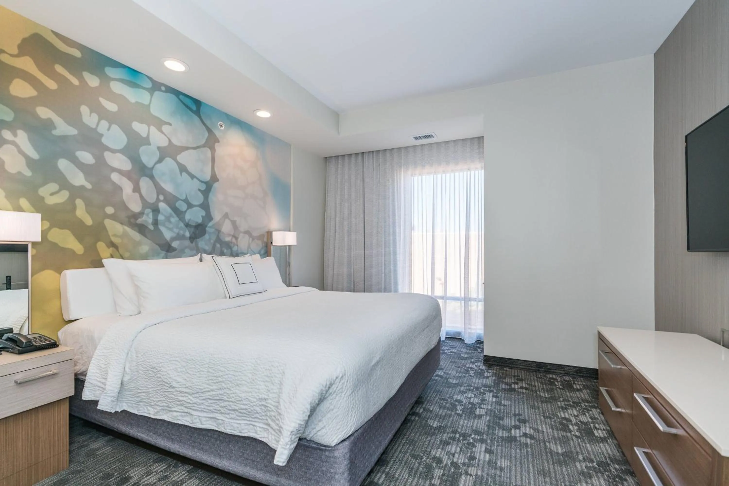 Bedroom, Bed in Courtyard by Marriott West Springfield