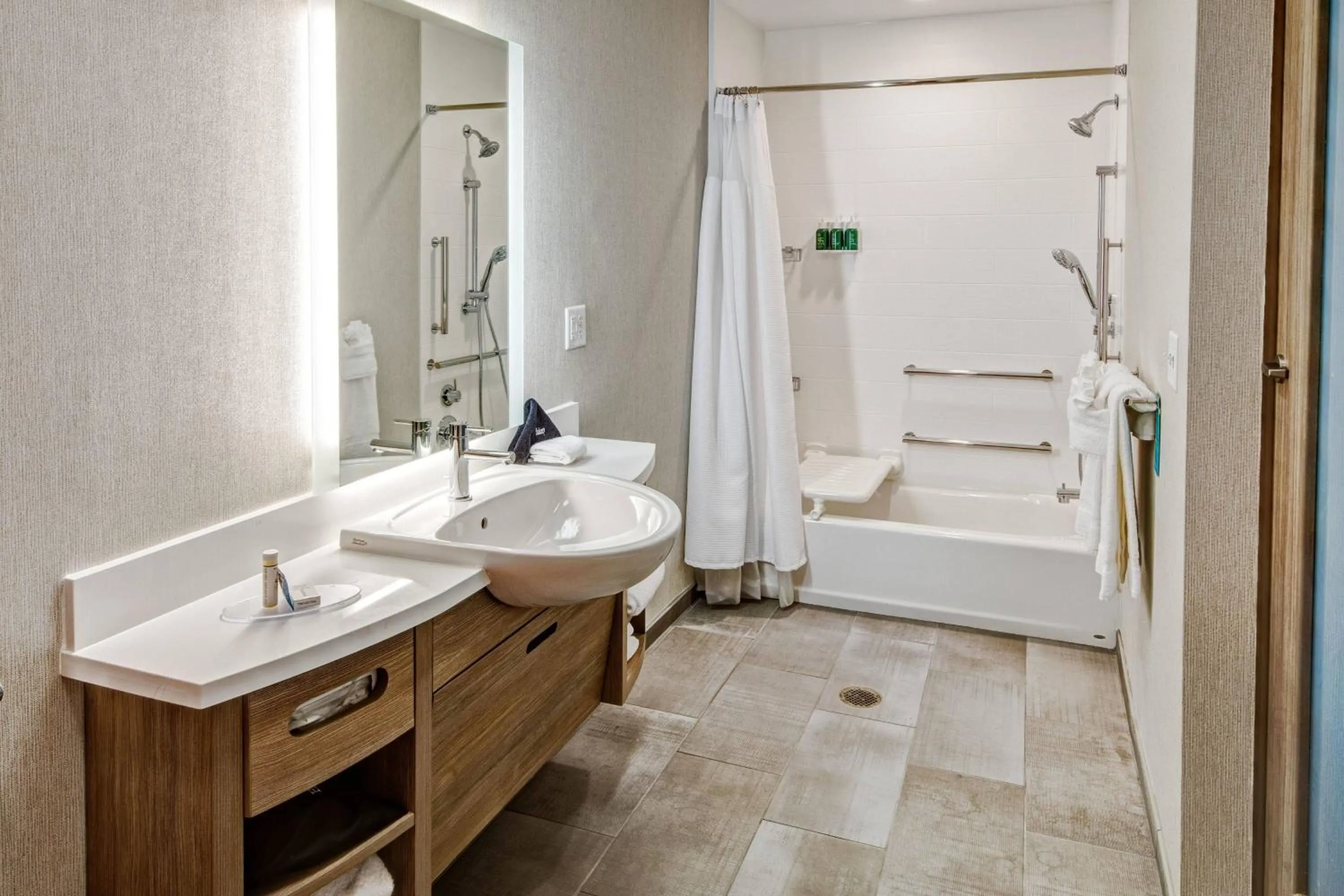Bathroom in SpringHill Suites by Marriott Nashville Brentwood