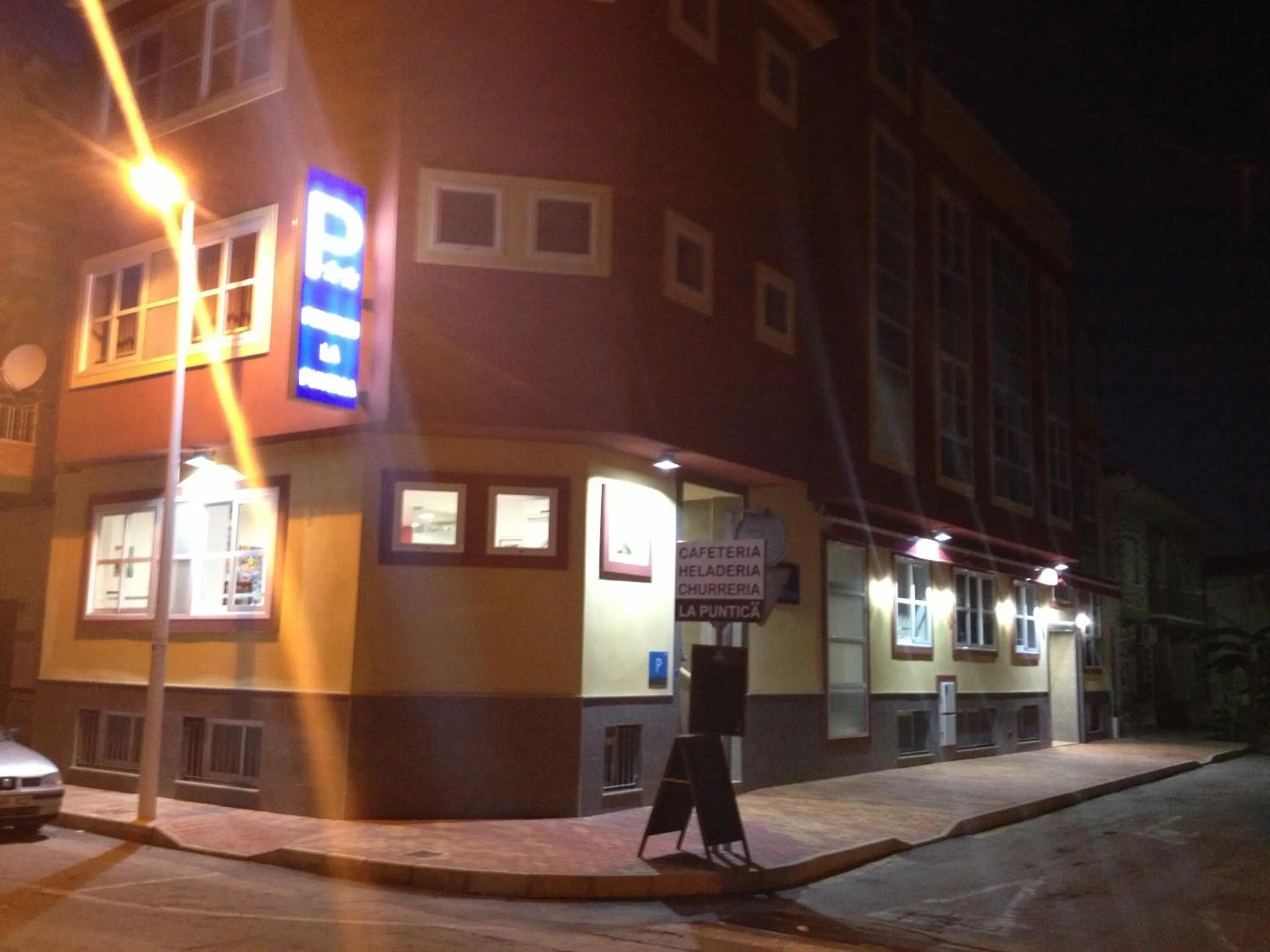 Facade/entrance in Pension La Puntica