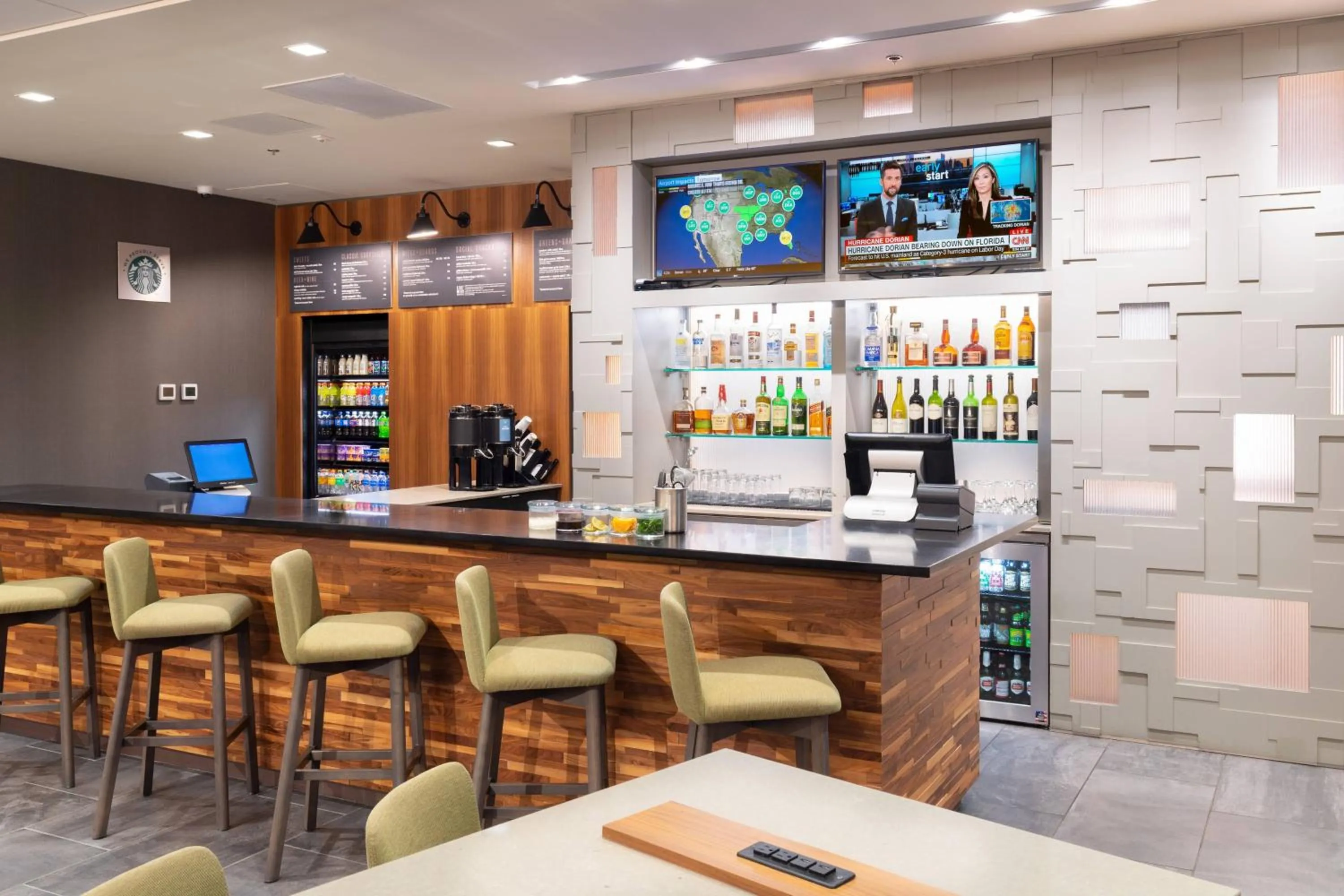 Lounge or bar in Courtyard by Marriott Bowie