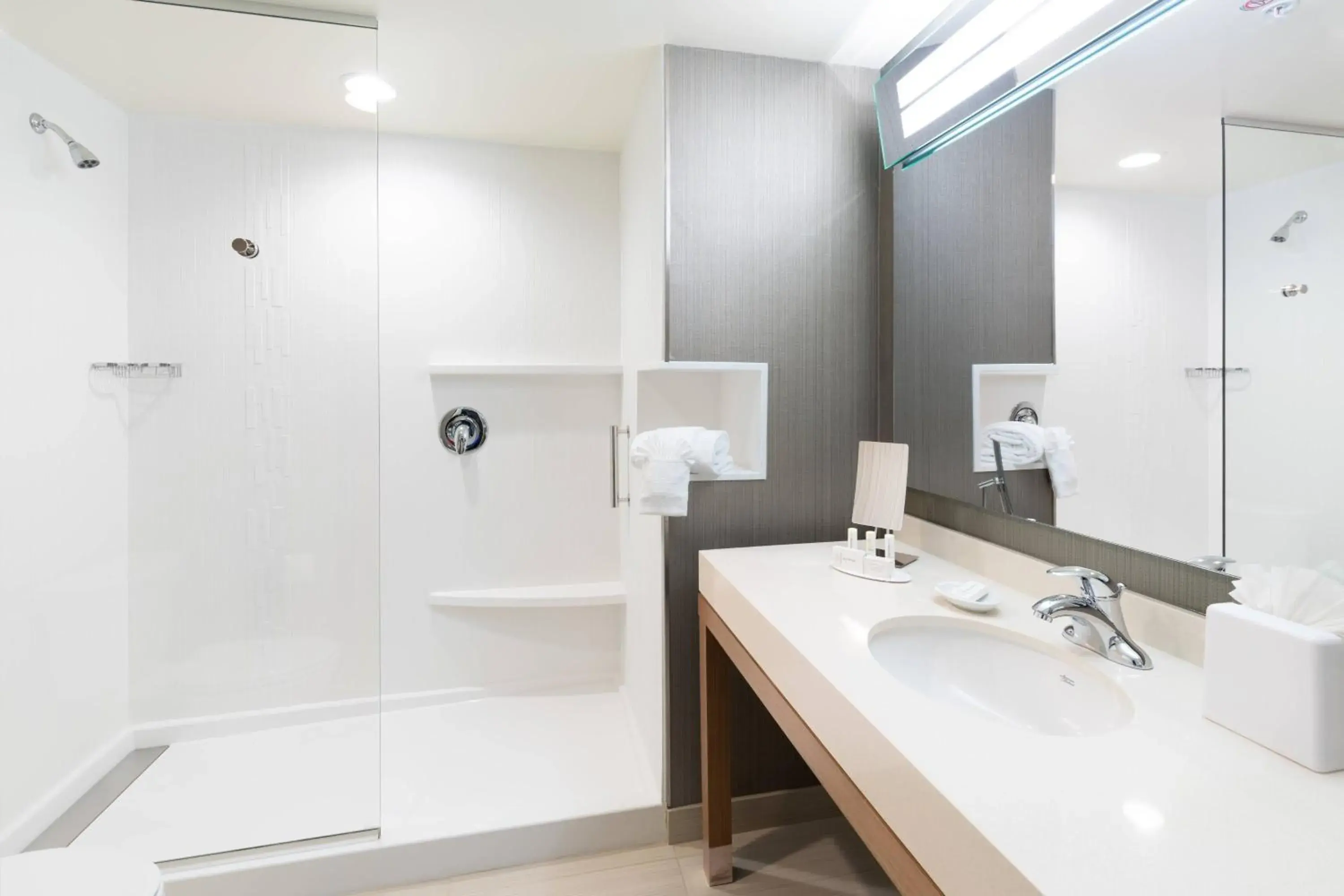 Guest room, 1 King, Sofa bed in Courtyard by Marriott Bowie Guest room, 1 King, Sofa bed in Courtyard by Marriott Bowie