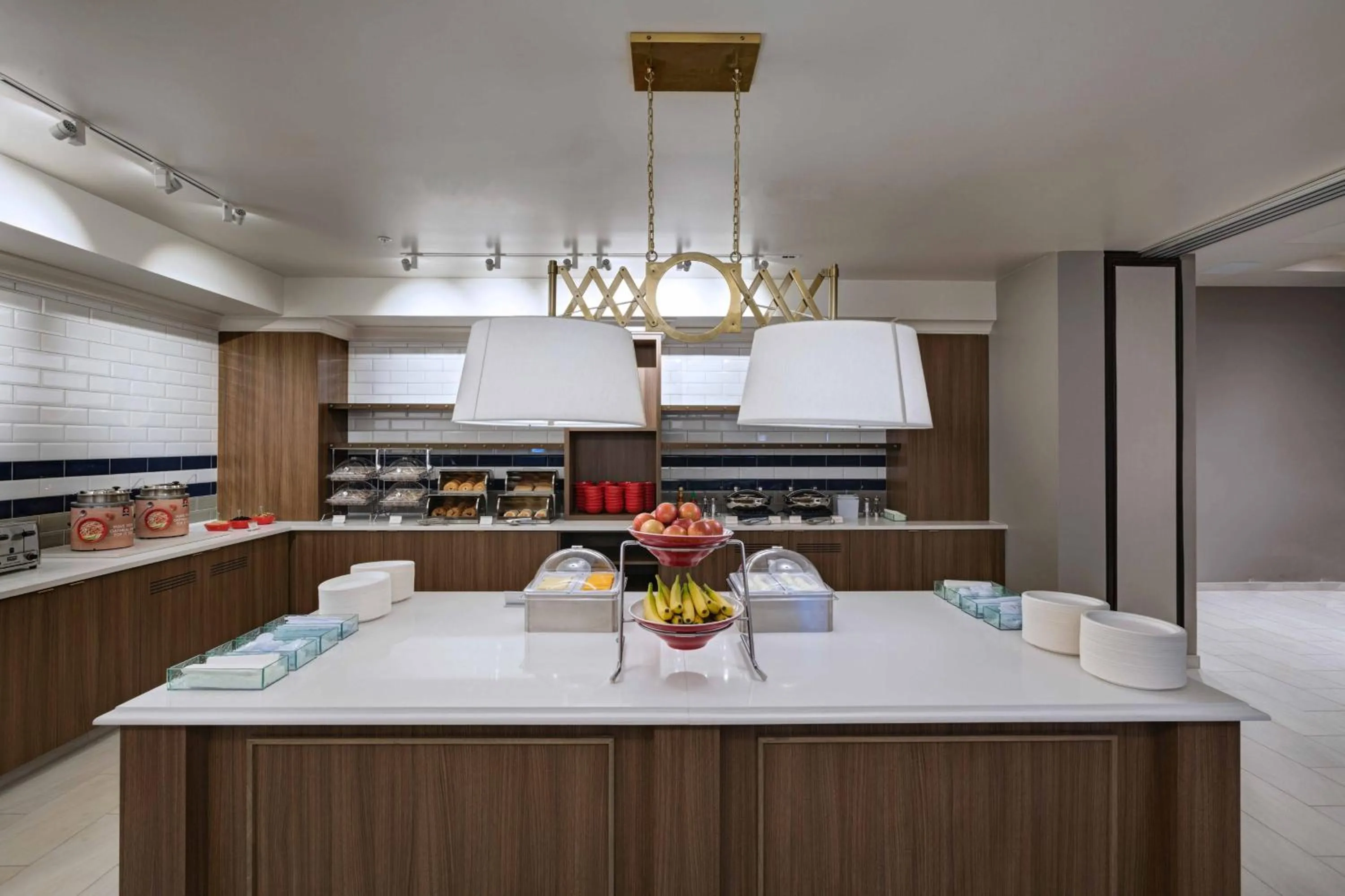 Breakfast in TownePlace Suites by Marriott San Diego Airport/Liberty Station