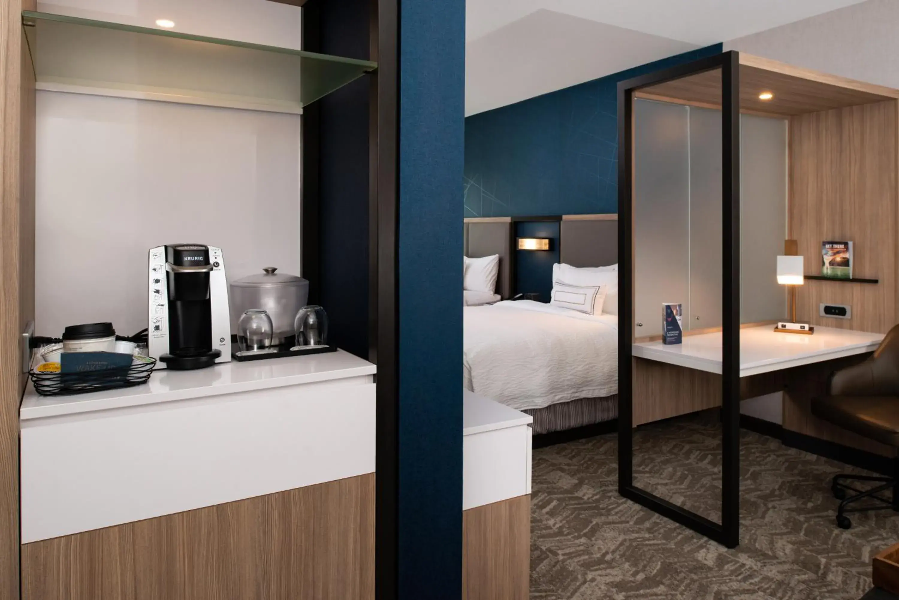 Suite with Two Queen Beds, Trundle Bed and Adapted Tub - Mobility and Hearing Accessible in SpringHill Suites by Marriott Elizabethtown Suite with Two Queen Beds, Trundle Bed and Adapted Tub - Mobility and Hearing Accessible in SpringHill Suites by Marriott Elizabethtown