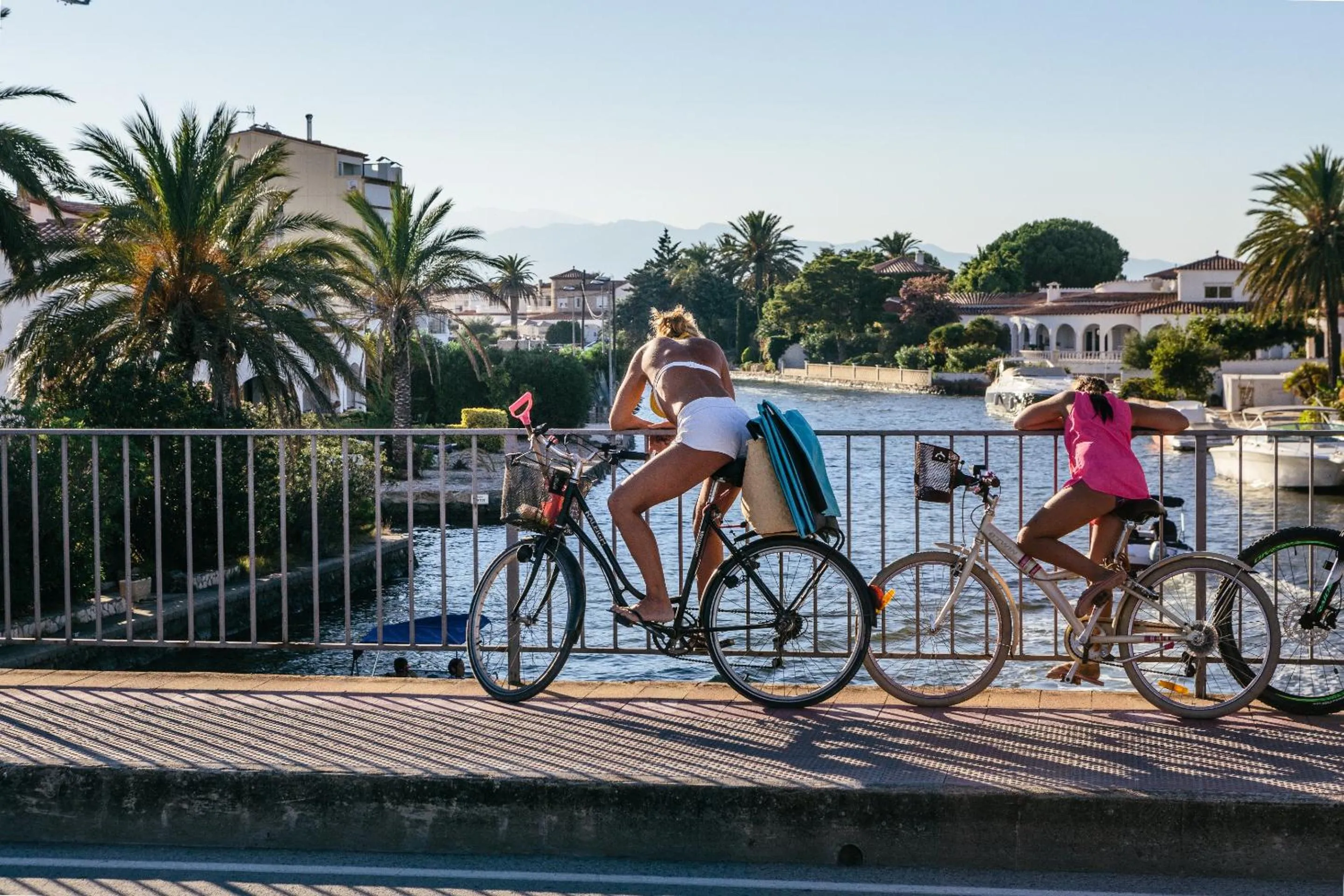 Nearby landmark in Apart-rent Penthouse Port Grec 0160