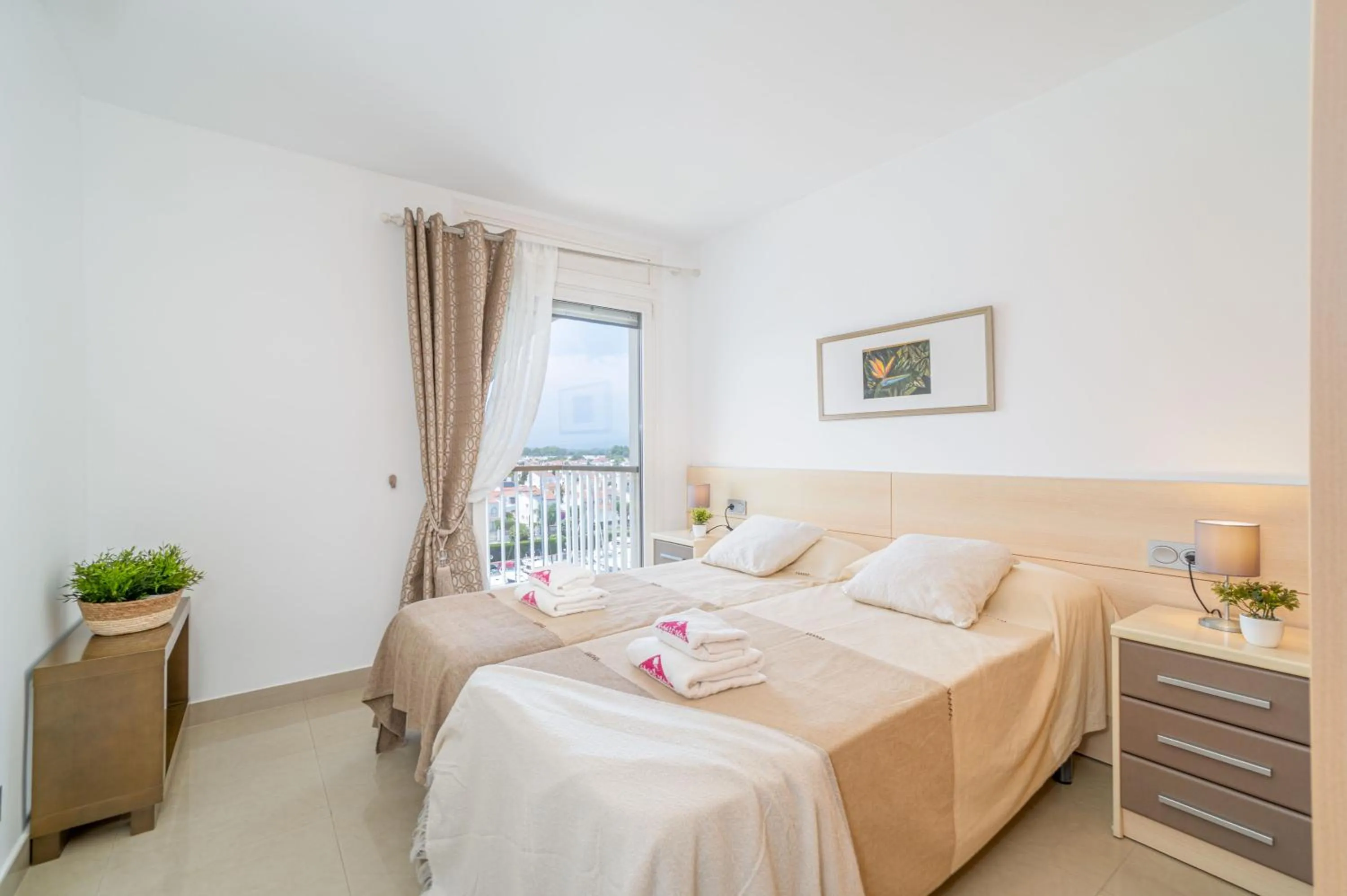 Bedroom, Bed in Apart-rent Penthouse Port Grec 0160
