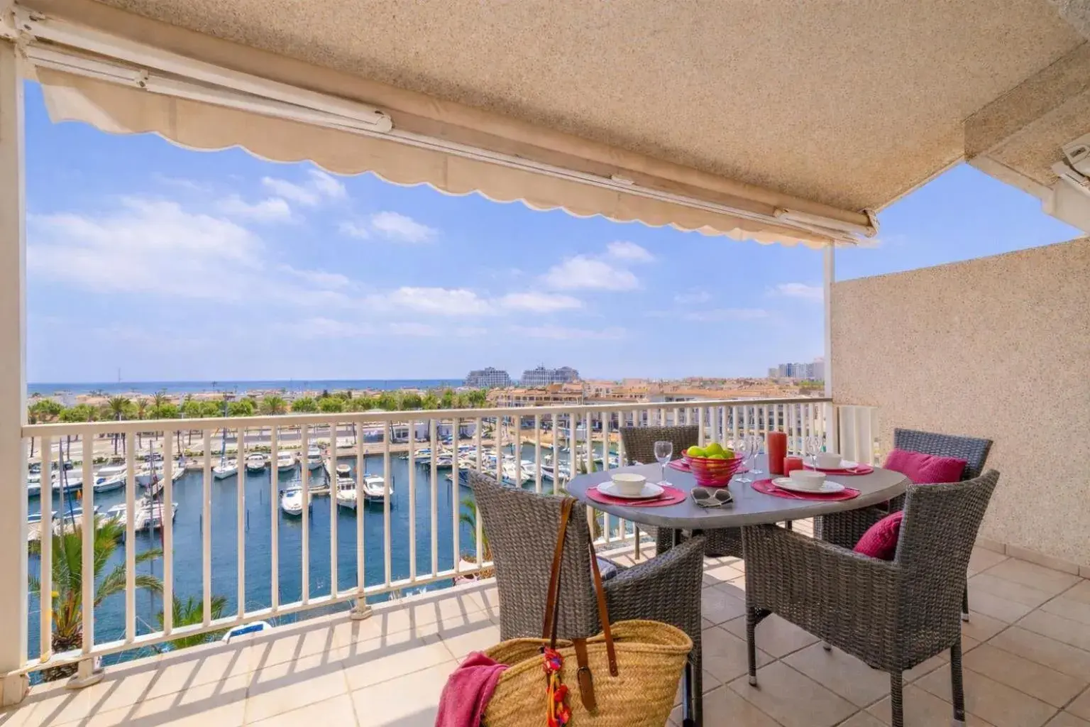 Apart-rent Penthouse Port Grec 0160 Apart-rent Penthouse Port Grec 0160