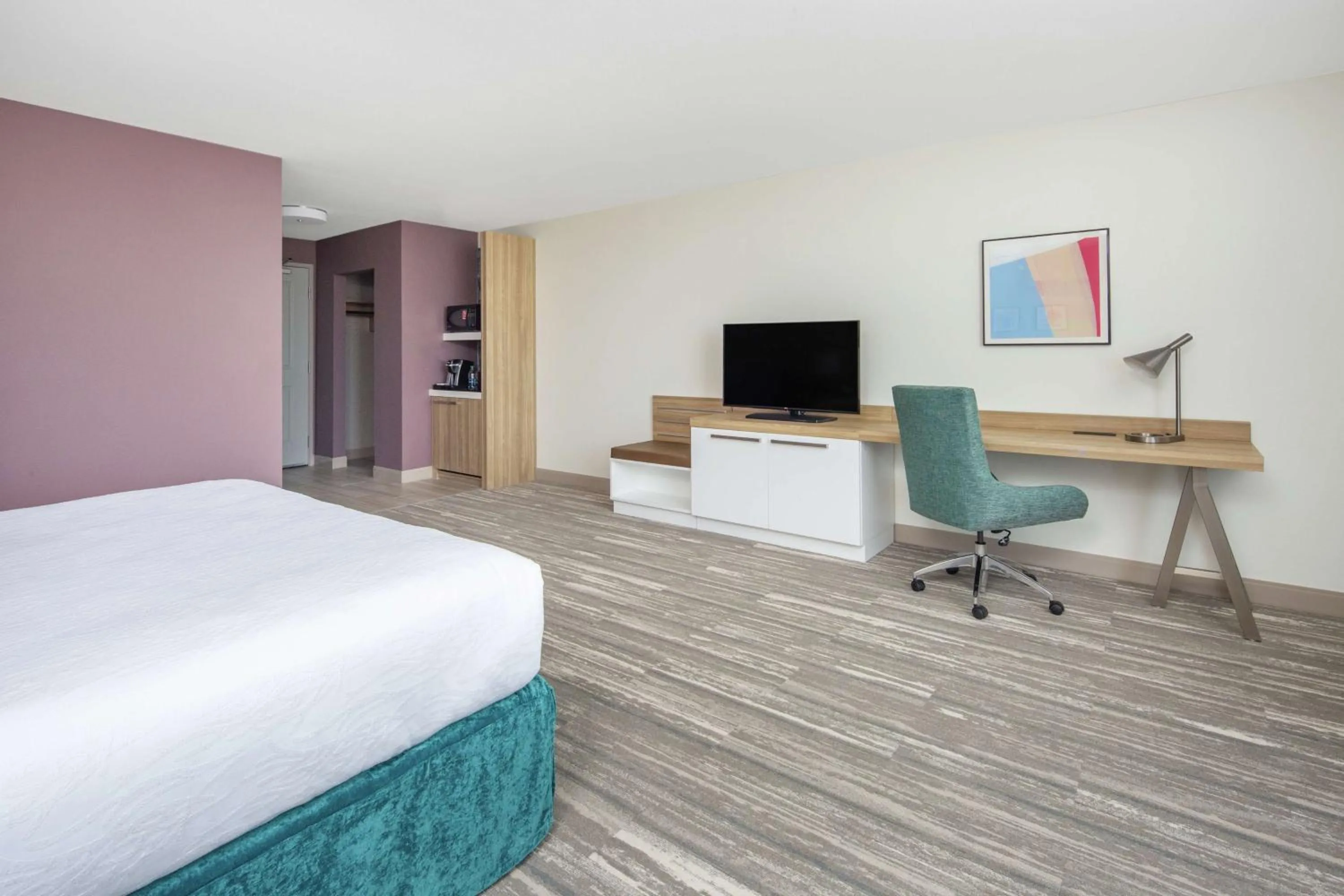 Bedroom, Bed in Hilton Garden Inn Surprise Phoenix