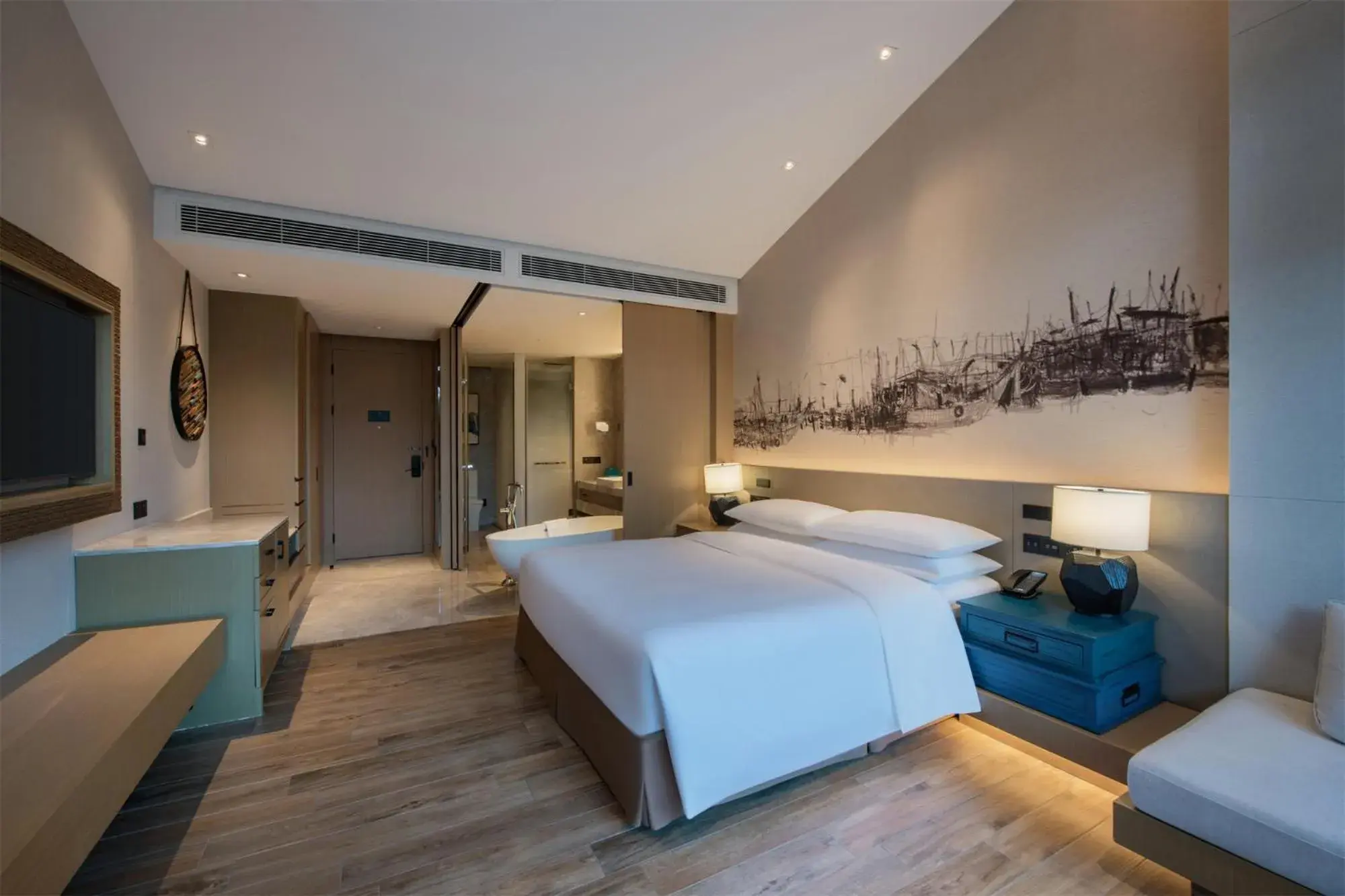 Photo of the whole room, Bed in DoubleTree by Hilton Shanwei Photo of the whole room, Bed in DoubleTree by Hilton Shanwei