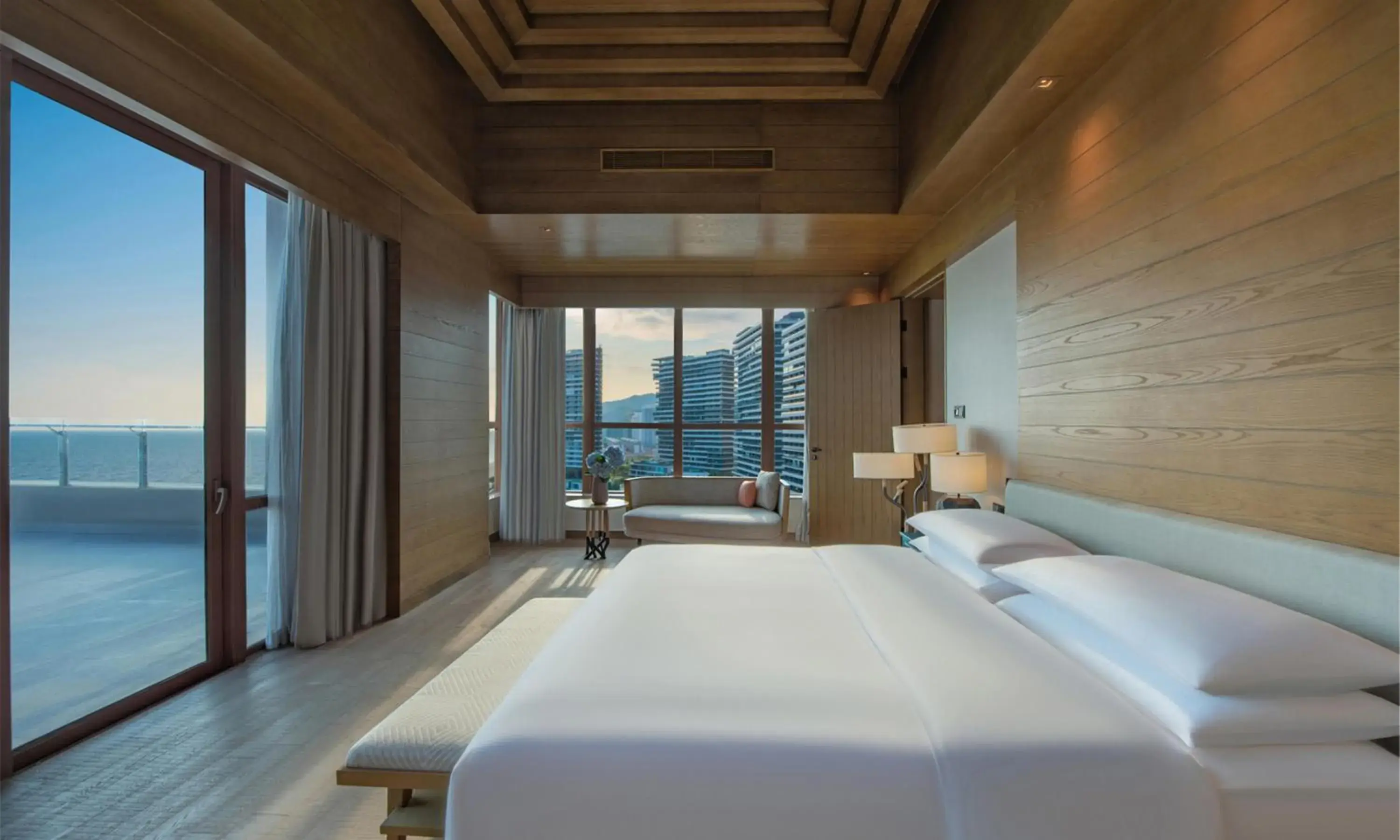 Bed in DoubleTree by Hilton Shanwei Bed in DoubleTree by Hilton Shanwei