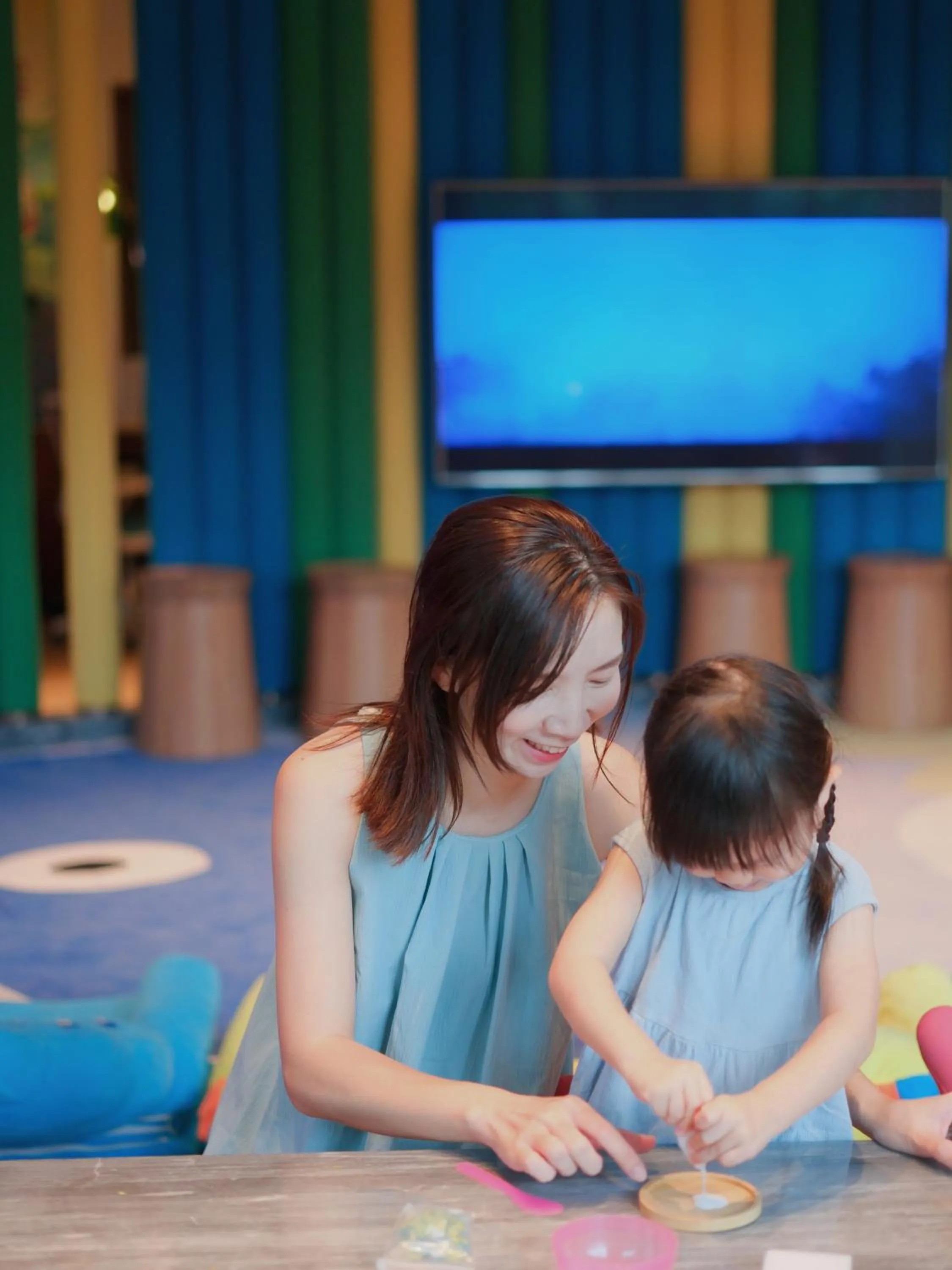 People in DoubleTree by Hilton Shanwei