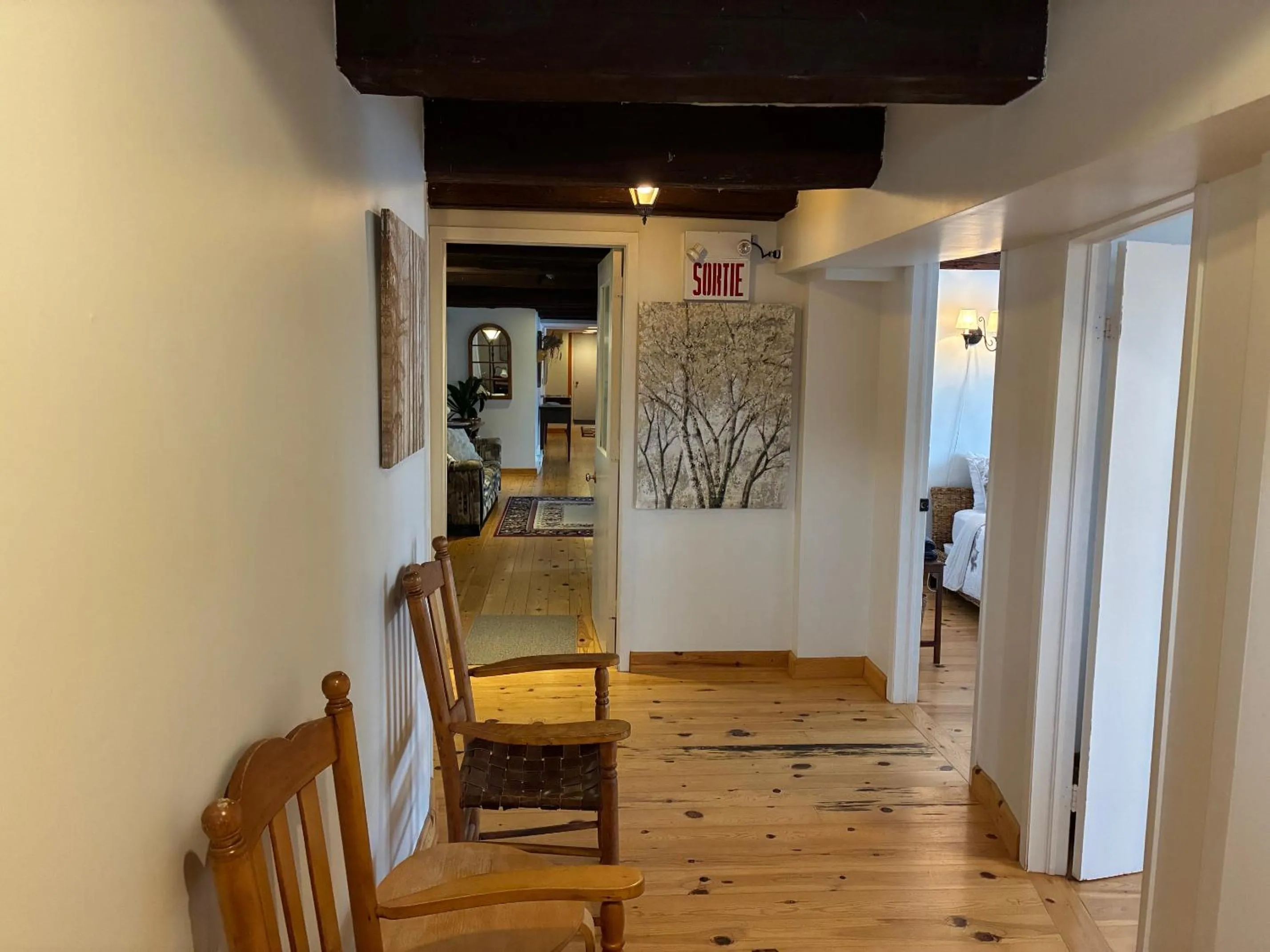Seating area in La Grange Country Inn