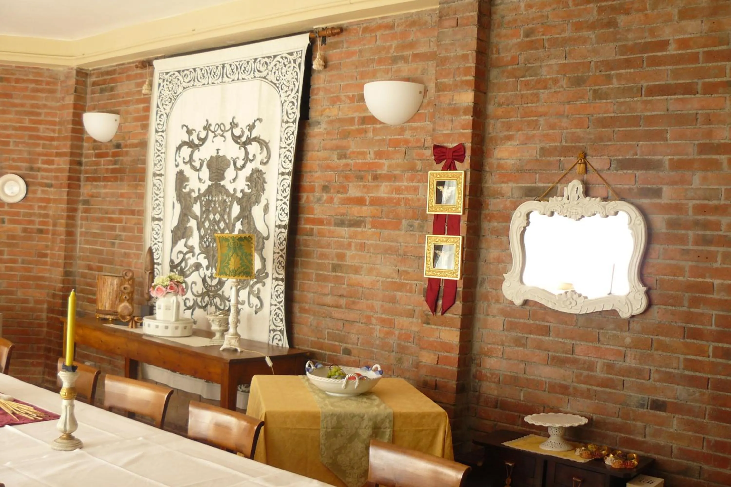 Decorative detail in Hotel La Rocca