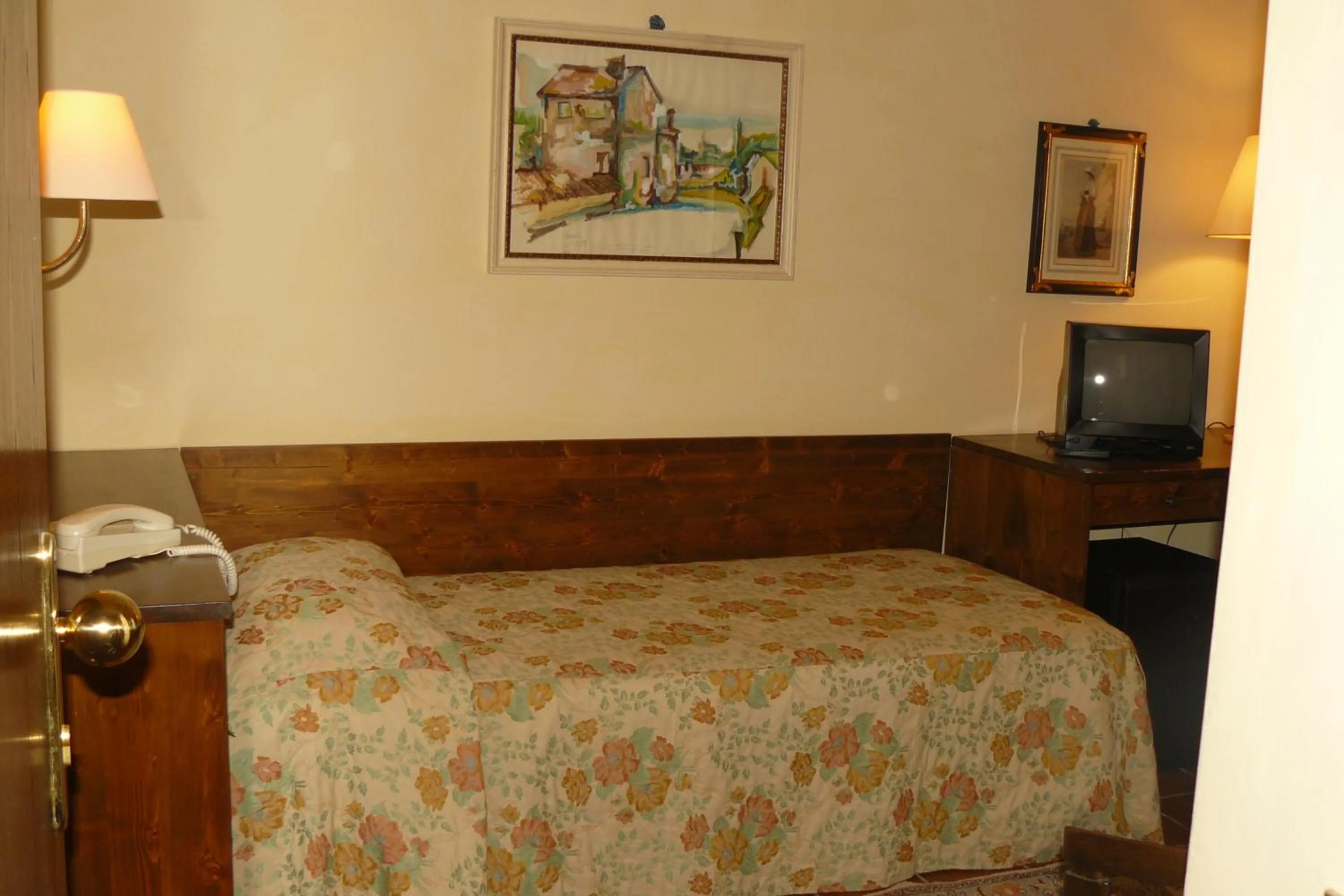 Bed in Hotel La Rocca