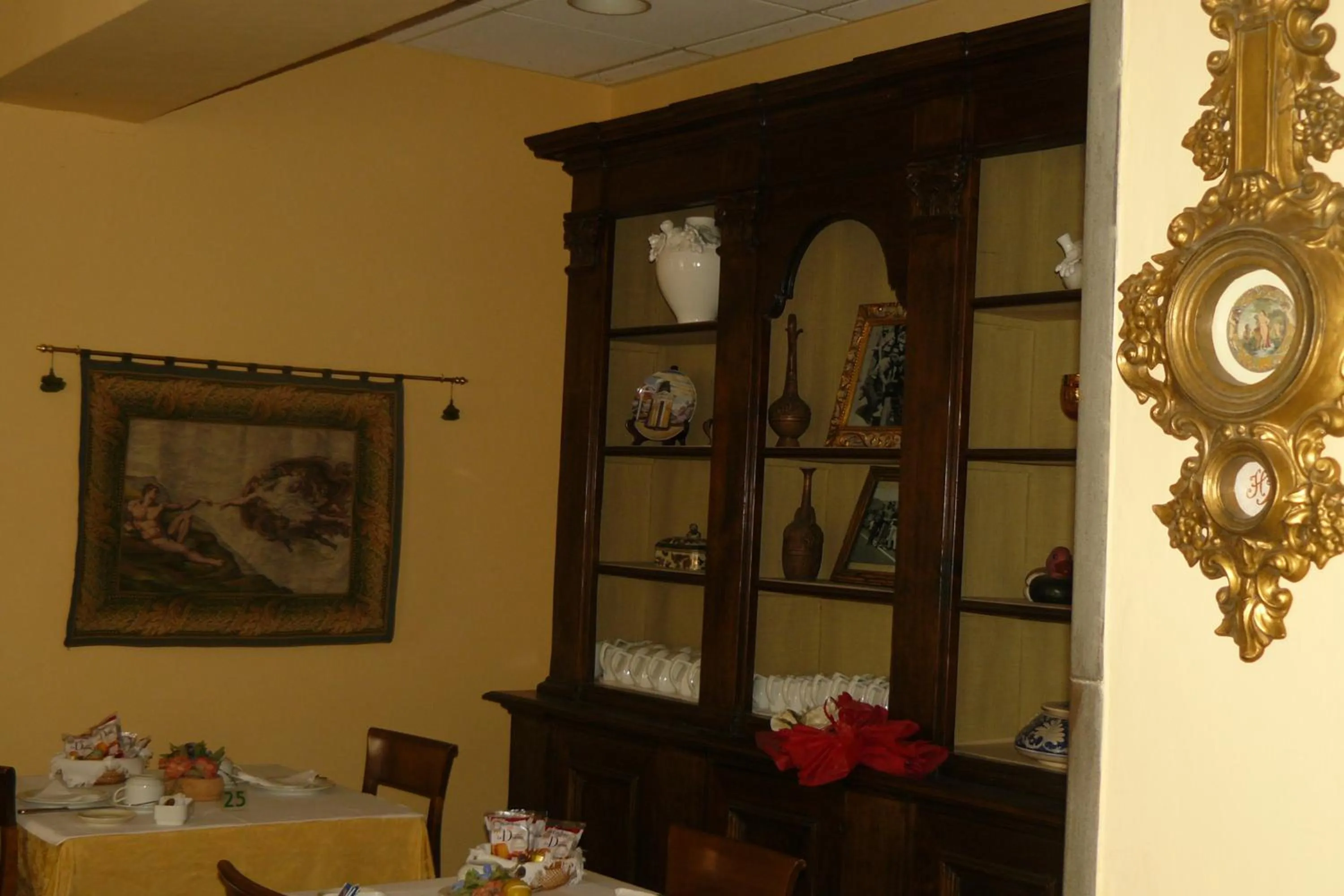 Decorative detail in Hotel La Rocca