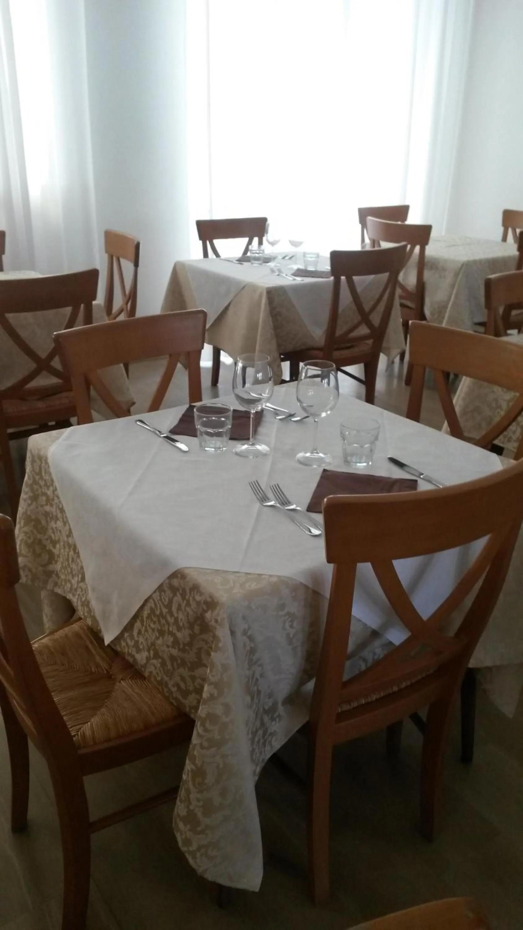 Restaurant/places to eat in Hotel Gloria