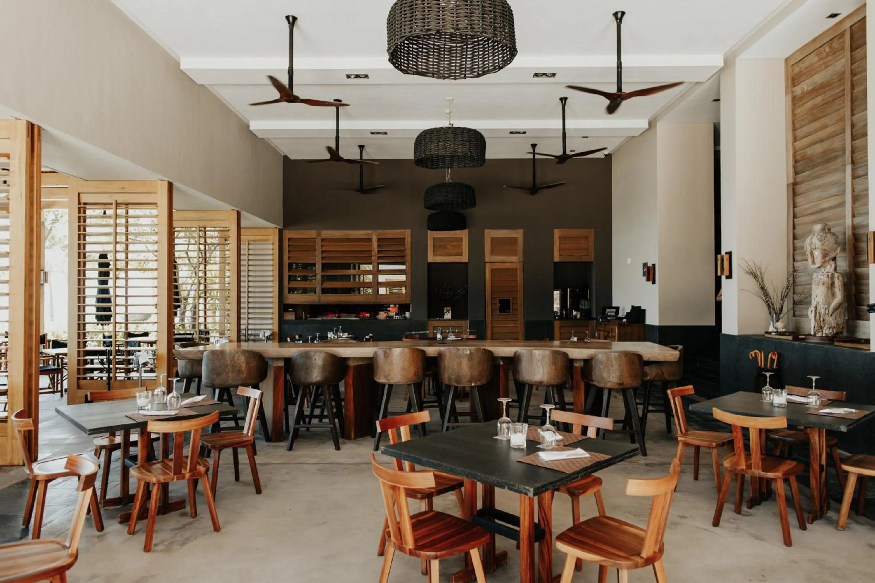 Restaurant/places to eat in NIZUC Resort & Spa