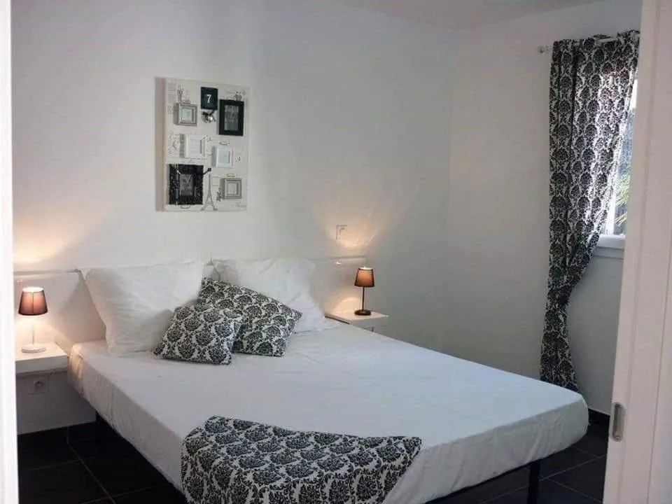 Bed in Residence Marea Resort