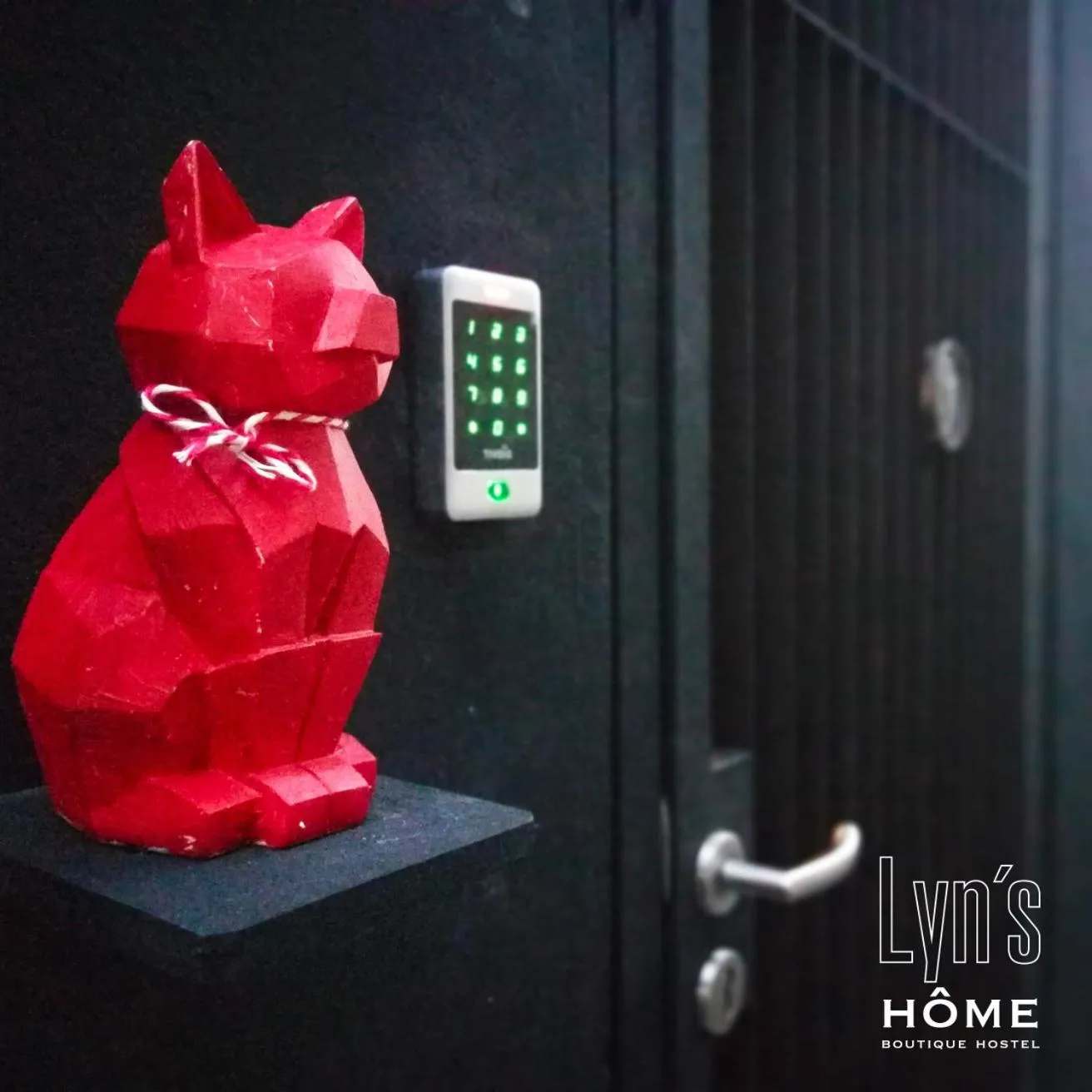 Decorative detail in Yu Cafe Hostel