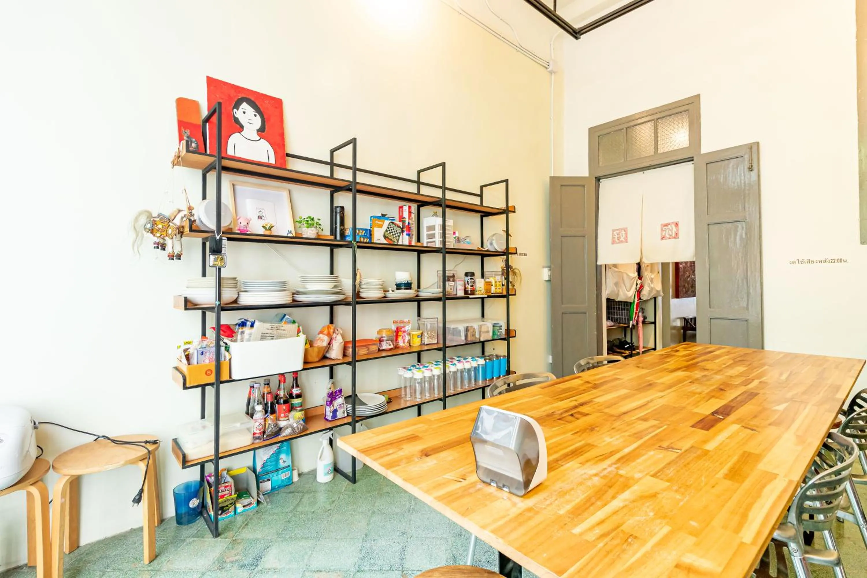 Dining area in Yu Cafe Hostel