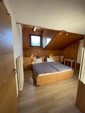 Bedroom, Bed in Lamirì