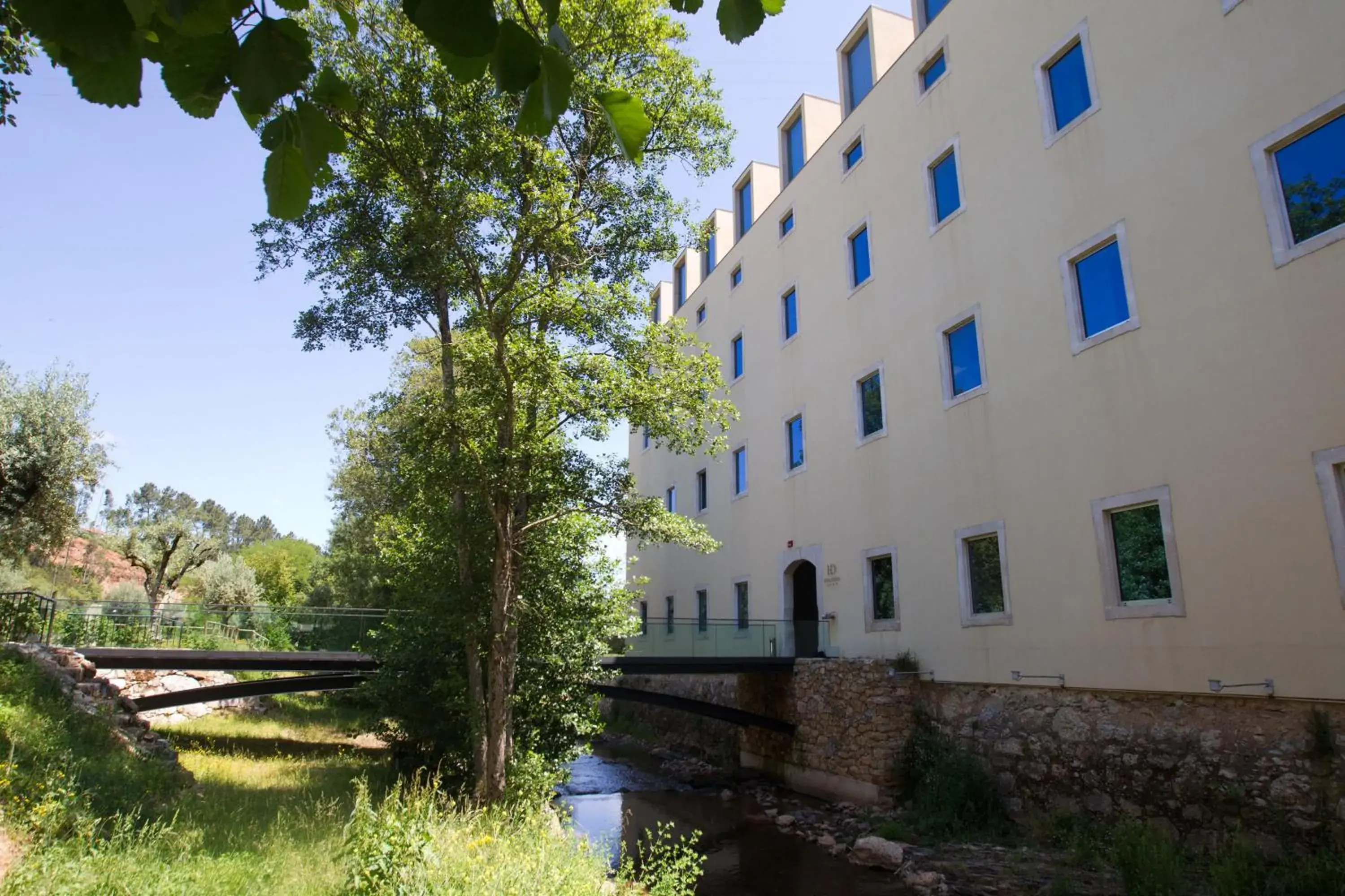 Property building in HD | Duecitânia Design Hotel Property building in HD | Duecitânia Design Hotel