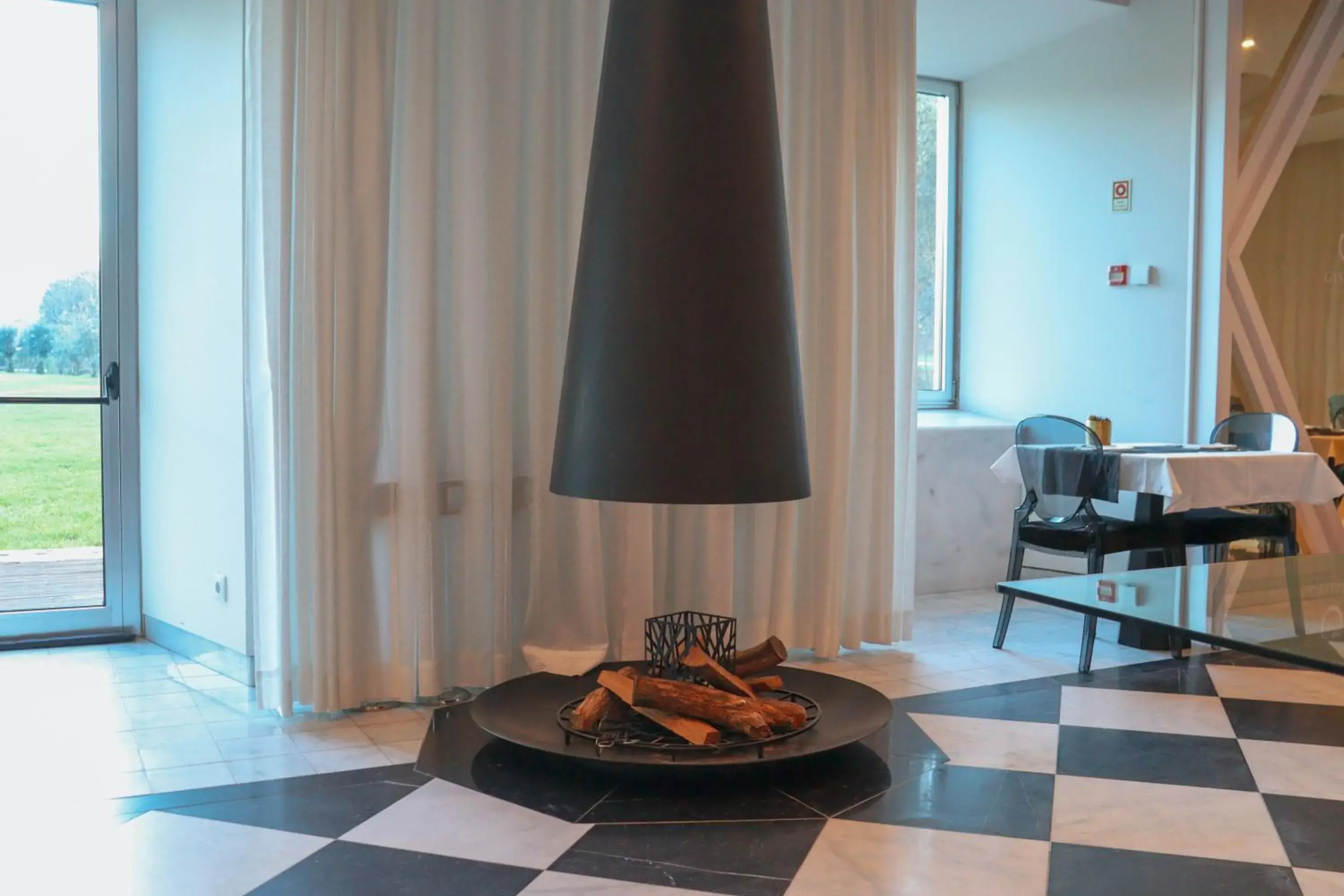 Restaurant/places to eat in HD | Duecitânia Design Hotel Restaurant/places to eat in HD | Duecitânia Design Hotel