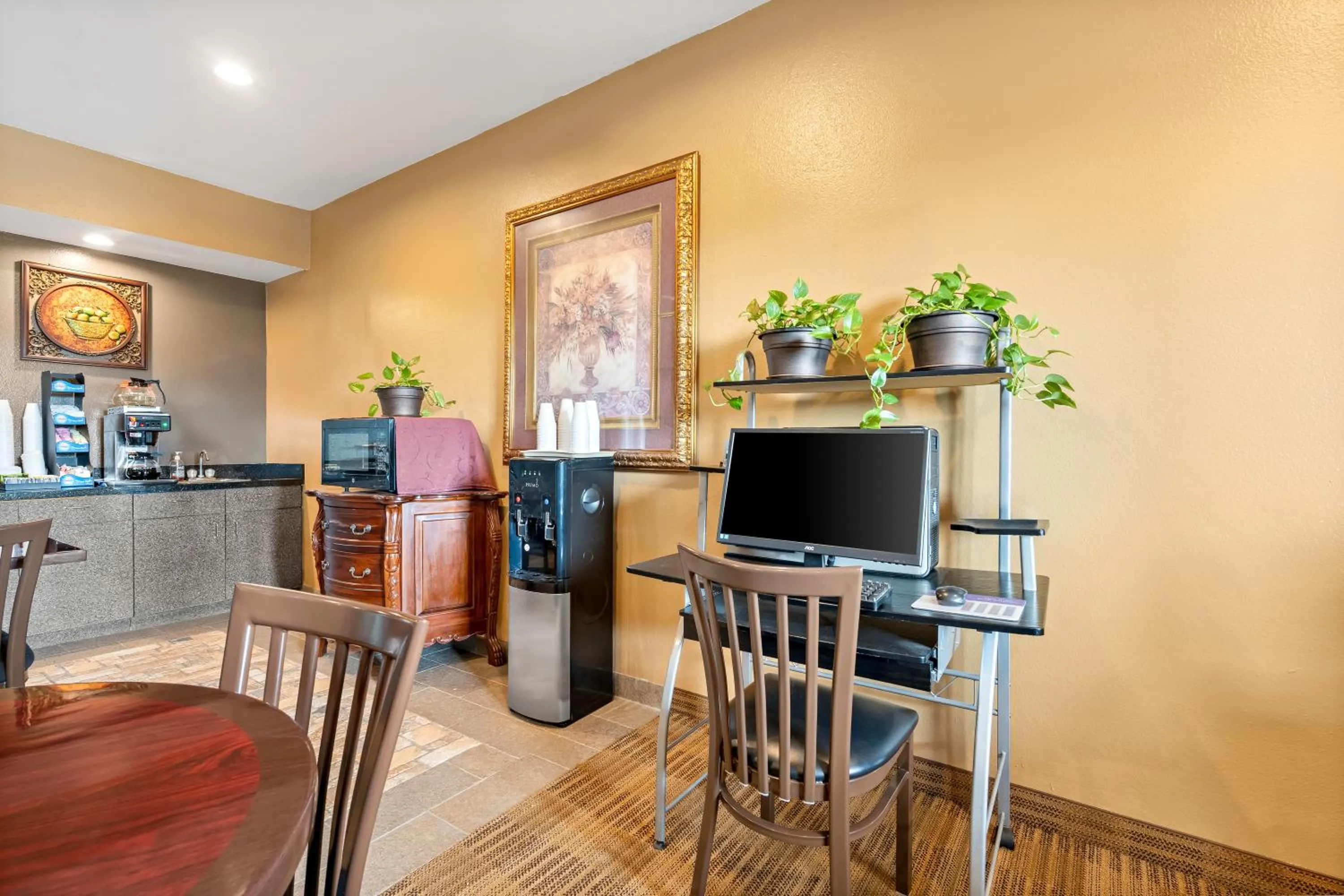 Business facilities in Americas Best Value Inn Somerville Texas