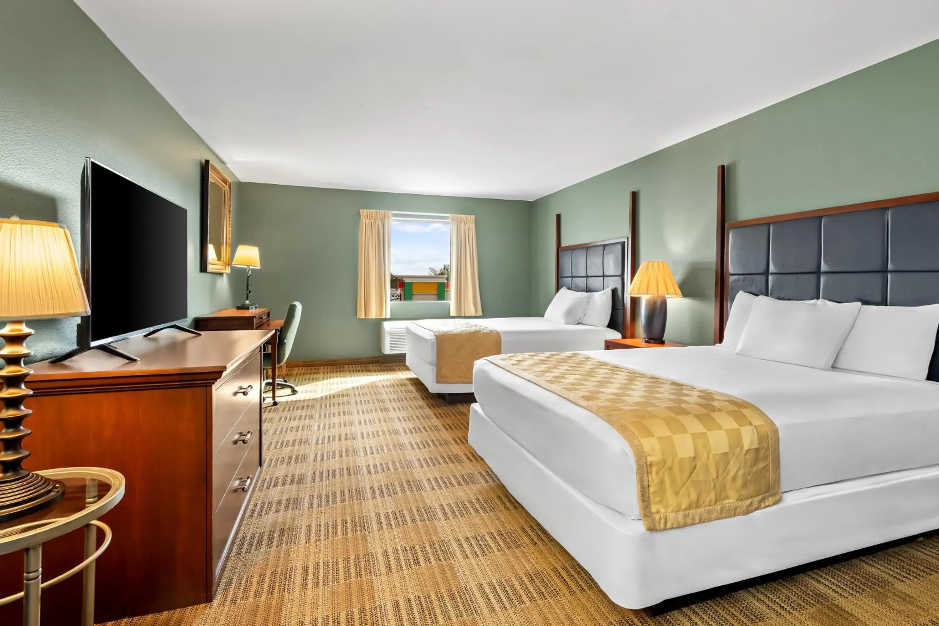 Bed in Americas Best Value Inn Somerville Texas Bed in Americas Best Value Inn Somerville Texas