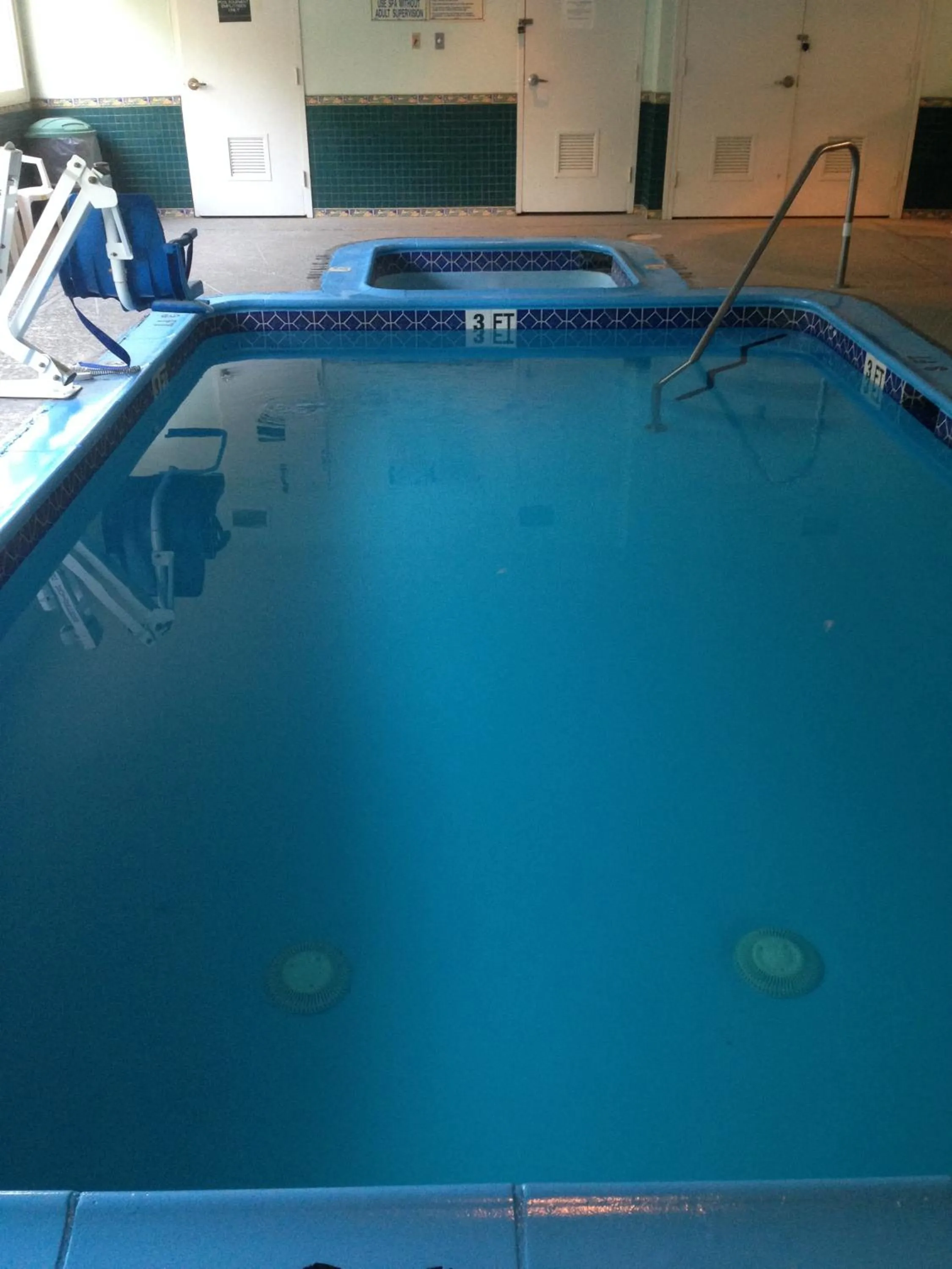 Swimming pool in Americas Best Value Inn Somerville Texas