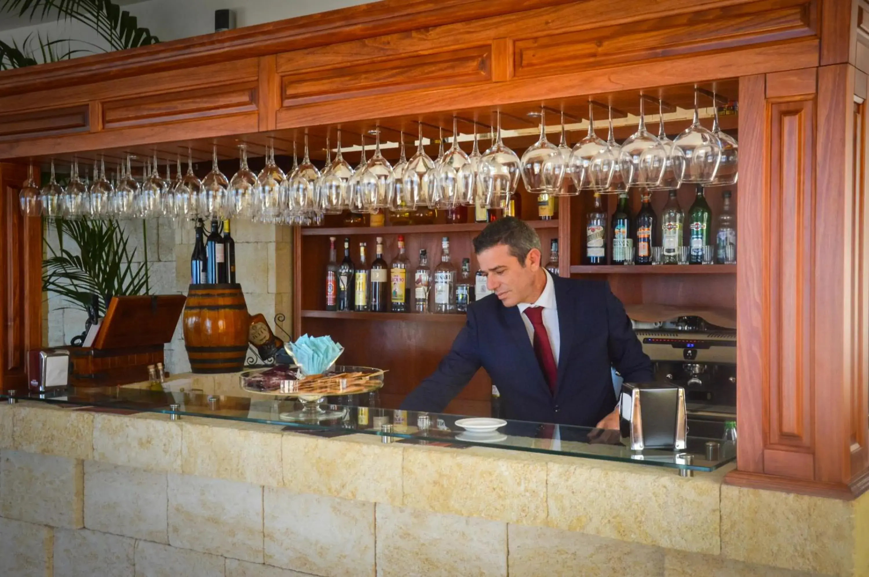 Lounge or bar in CapoSperone Resort Lounge or bar in CapoSperone Resort