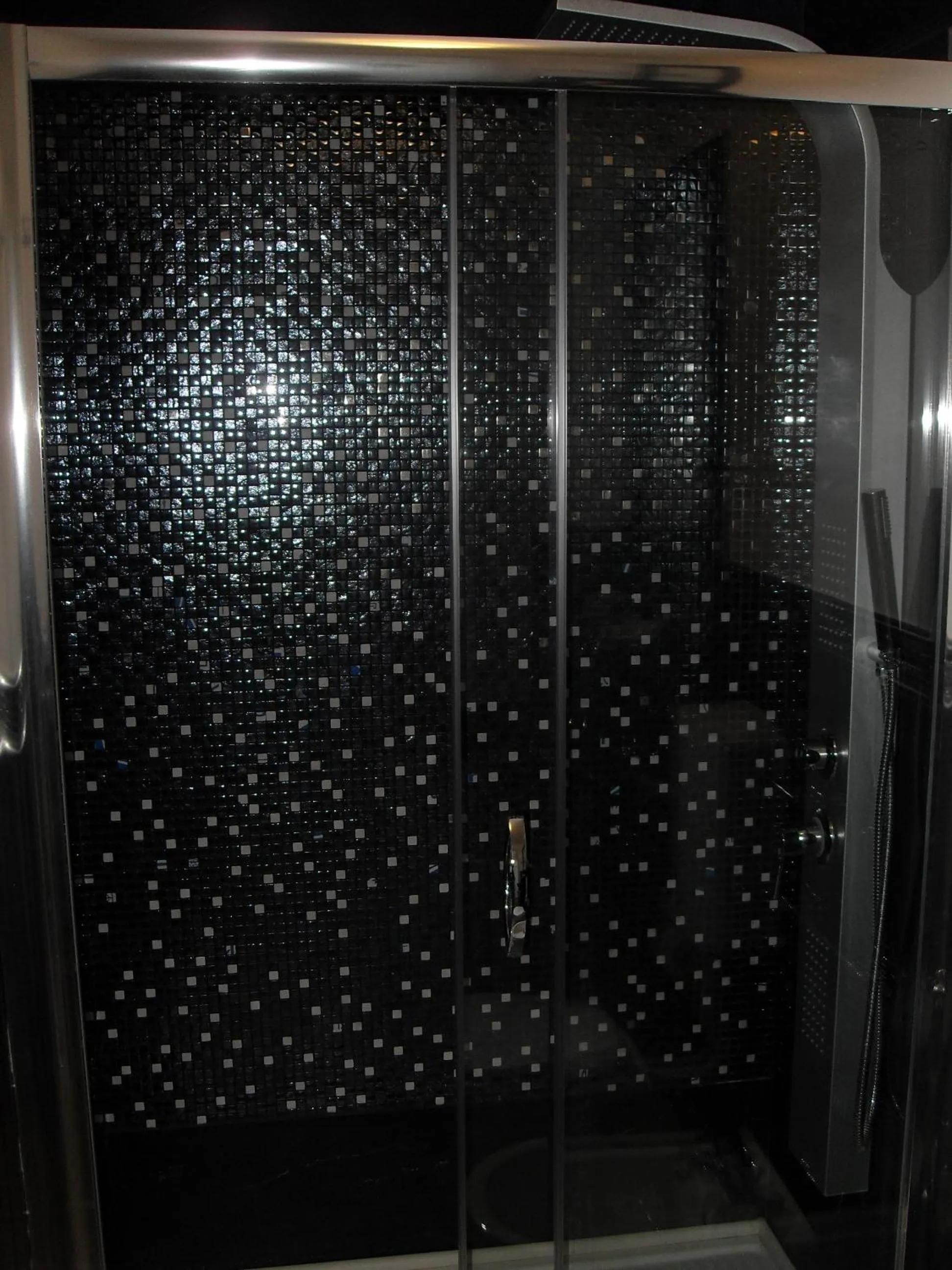 Shower in CapoSperone Resort