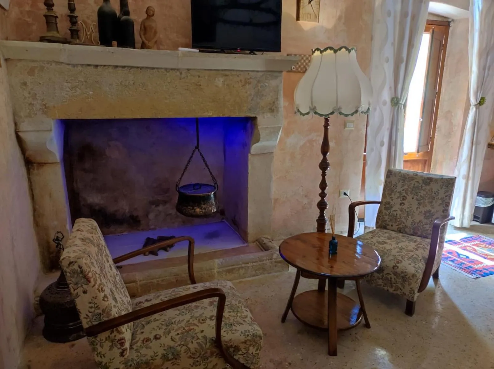 Seating area in B&B ME Palace