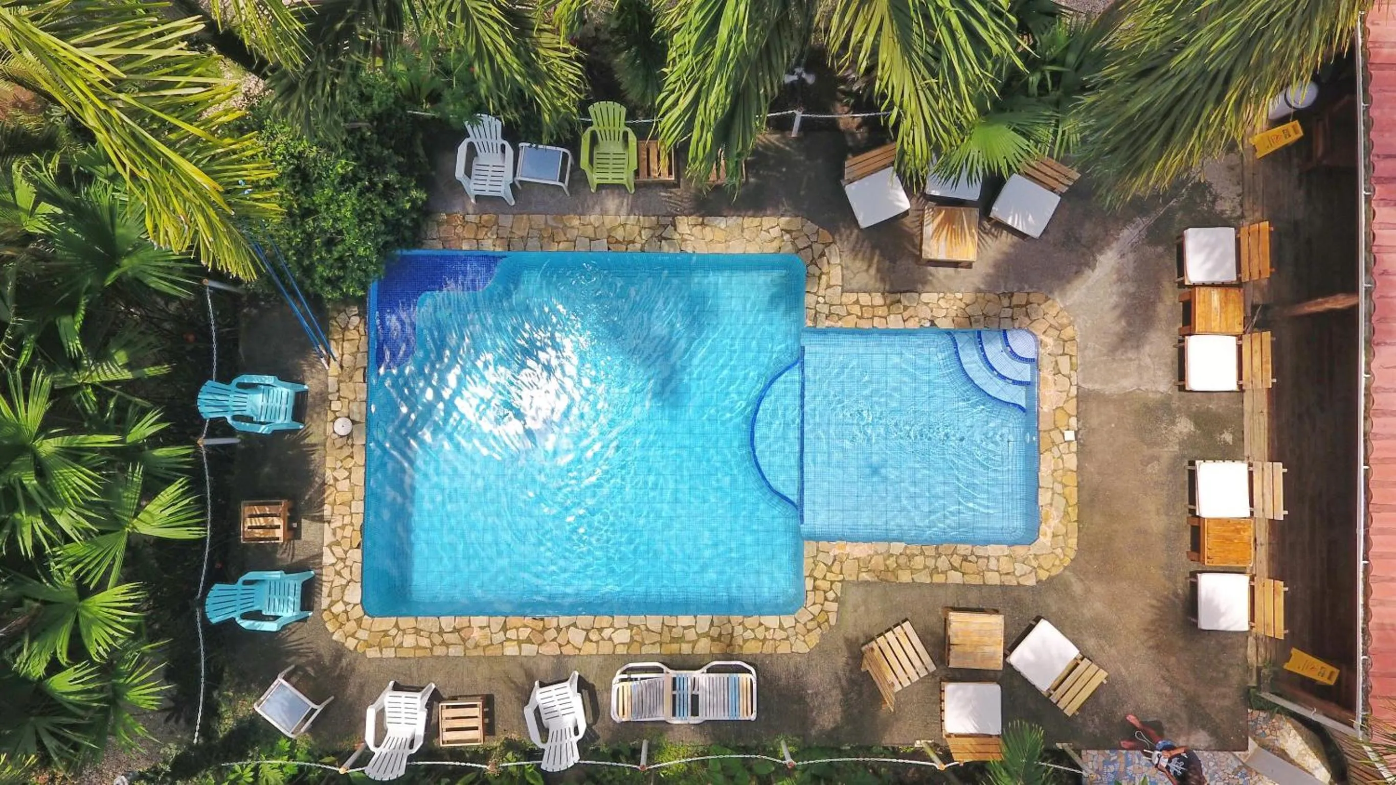 Swimming pool in Zula Inn Aparthotel