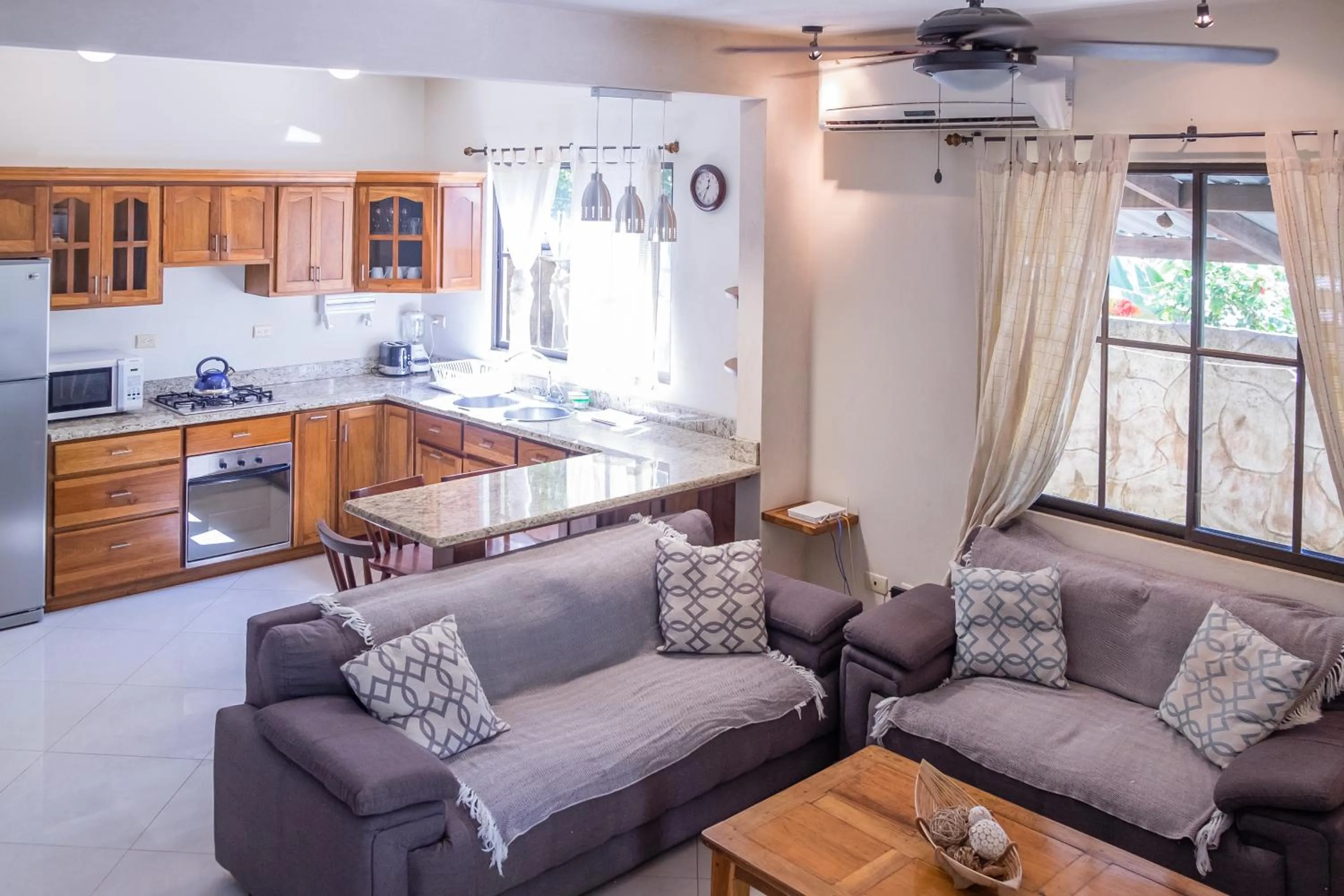 Kitchen or kitchenette in Zula Inn Aparthotel