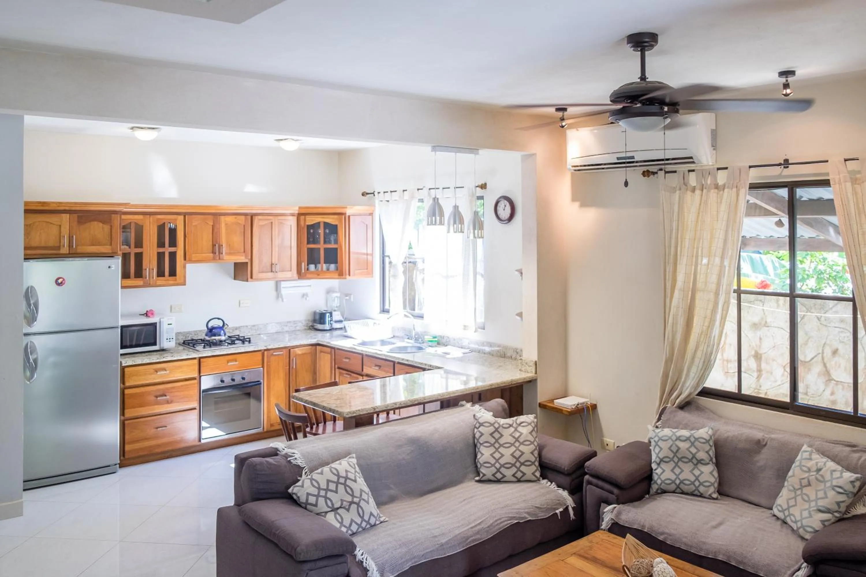 Kitchen or kitchenette in Zula Inn Aparthotel