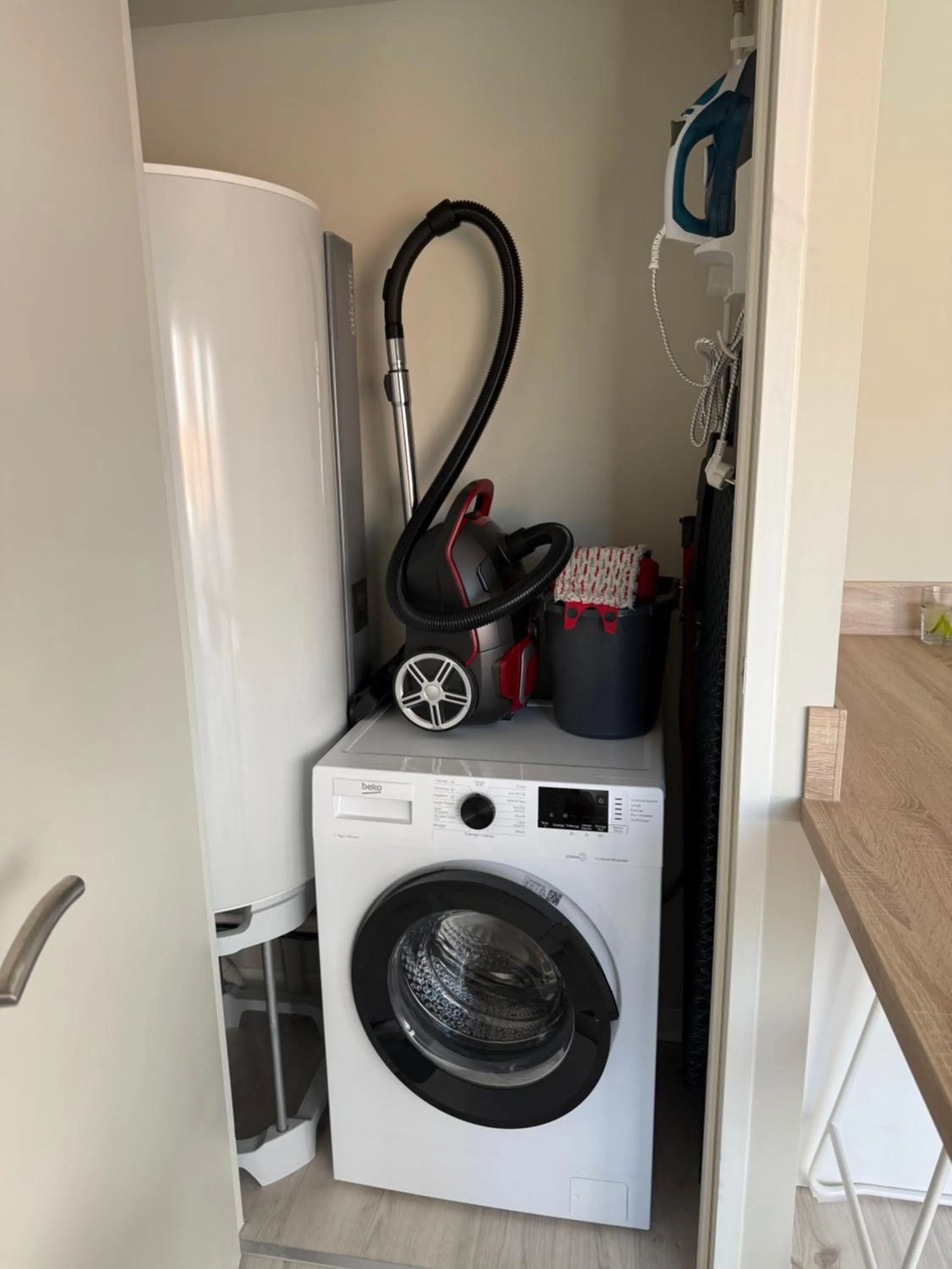 washing machine in Hotel Aquarius