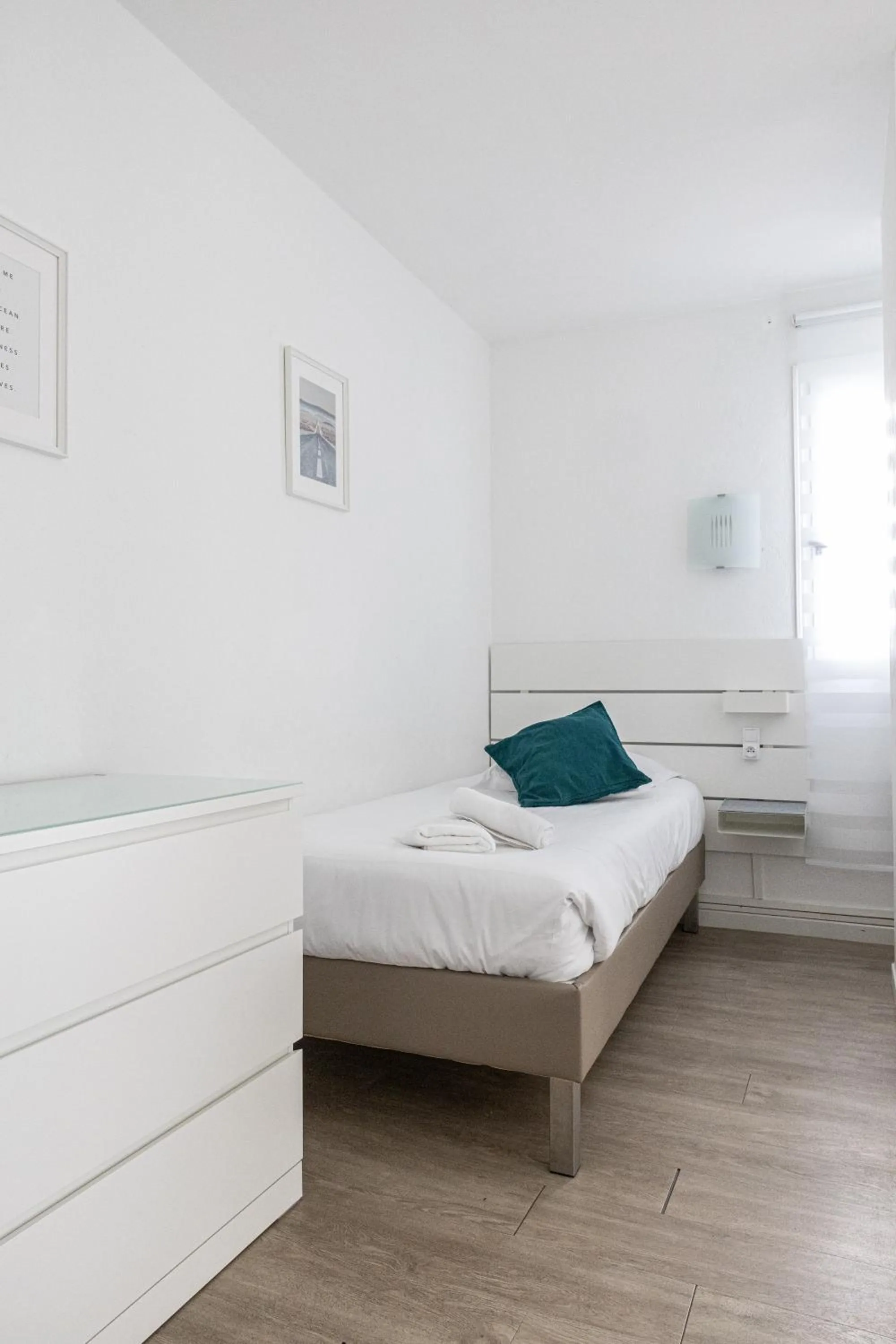 Bed in Hotel Aquarius