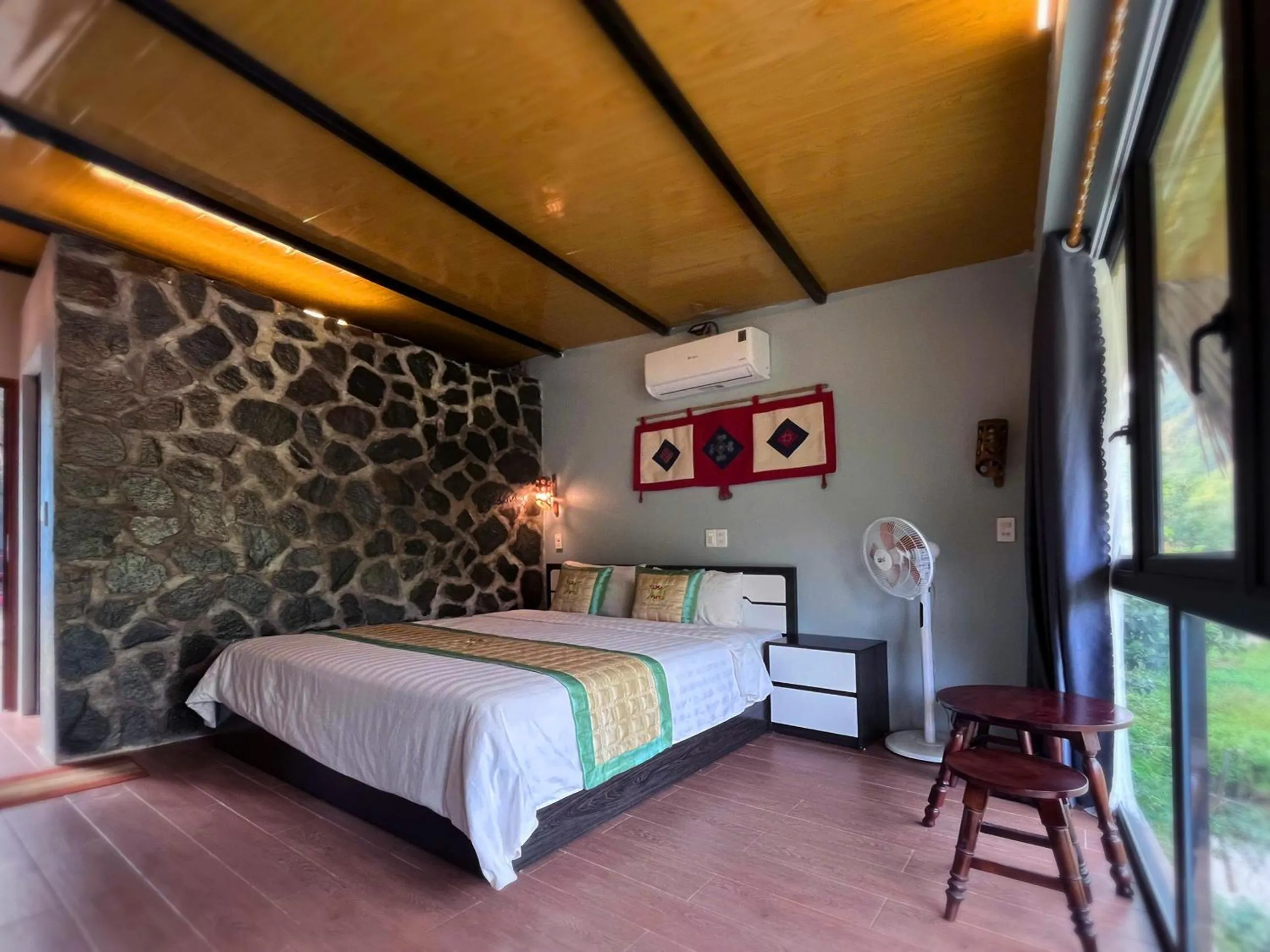 Bedroom, Bed in Mai Chau Sky Resort
