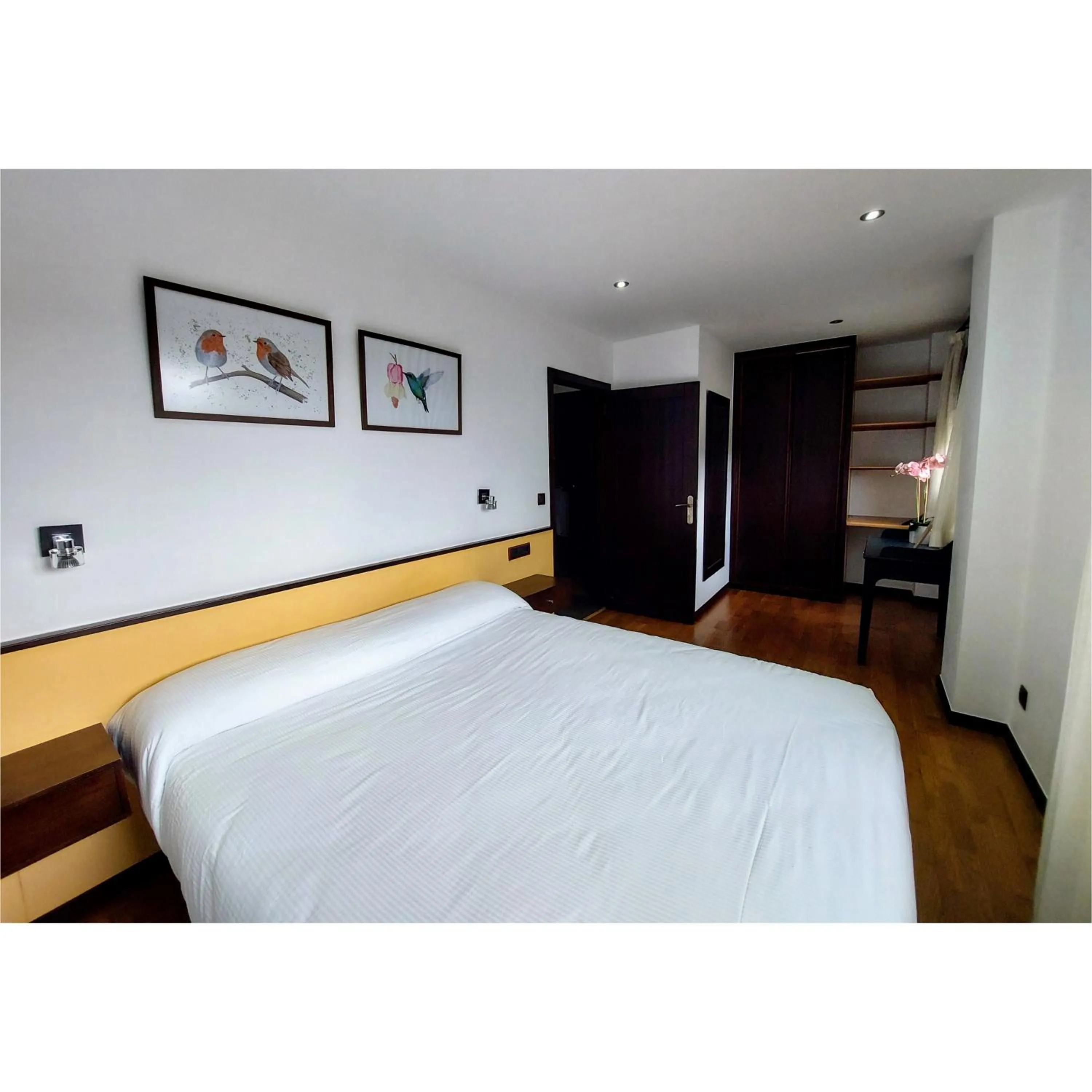 Bed in Hotel Apartamento Marouco