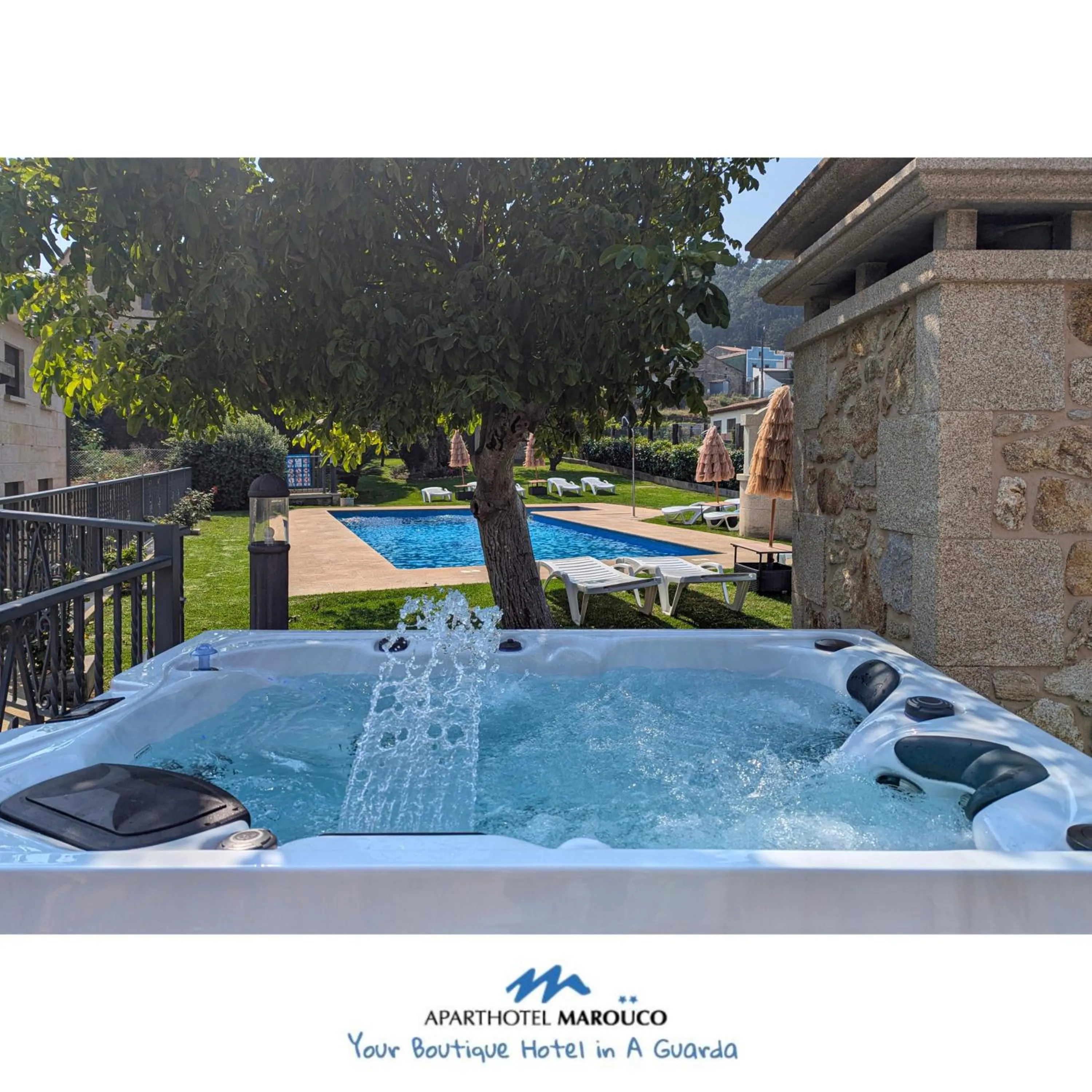 Hot Tub in Hotel Apartamento Marouco