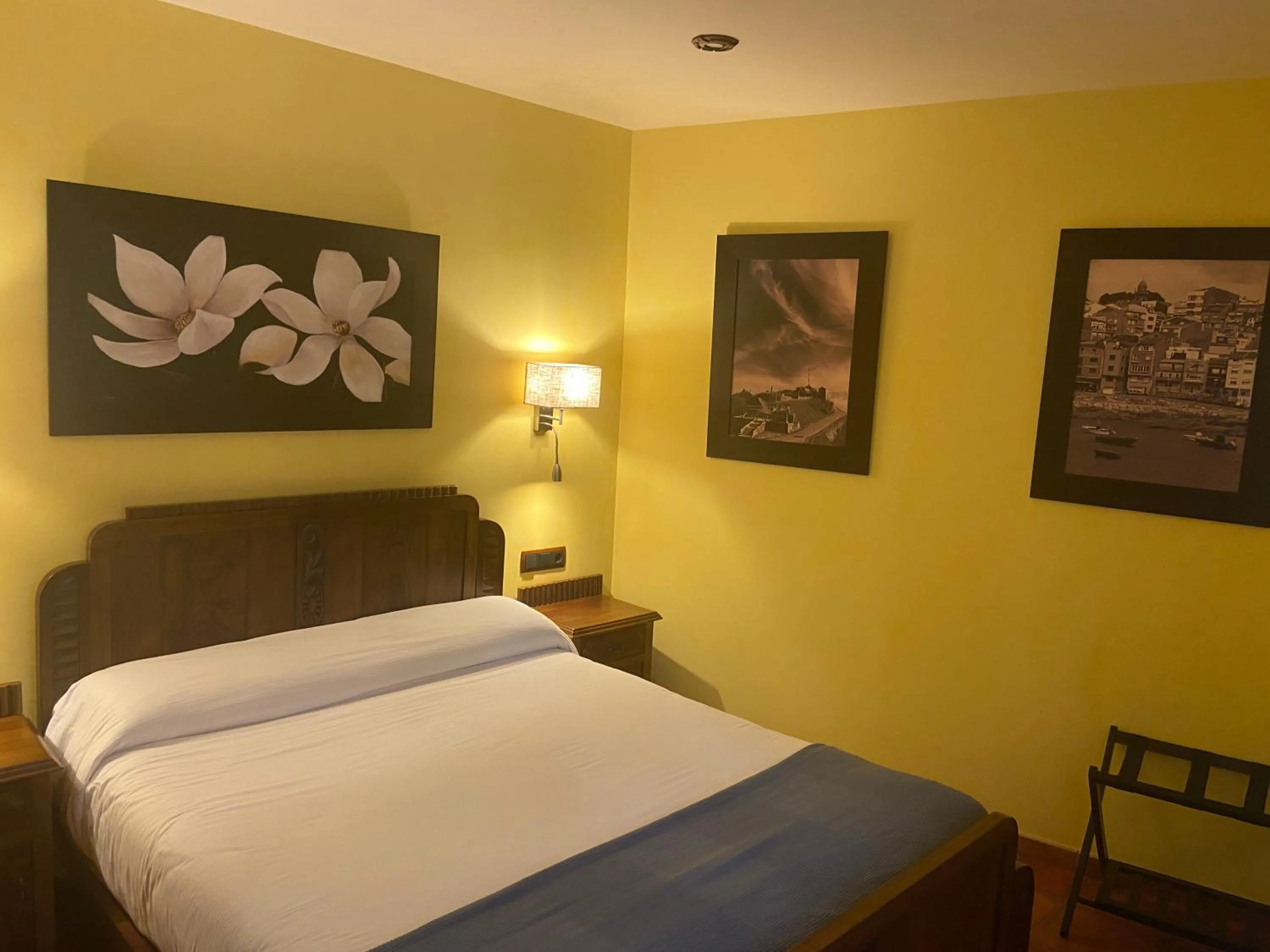 Bed in Hotel Apartamento Marouco