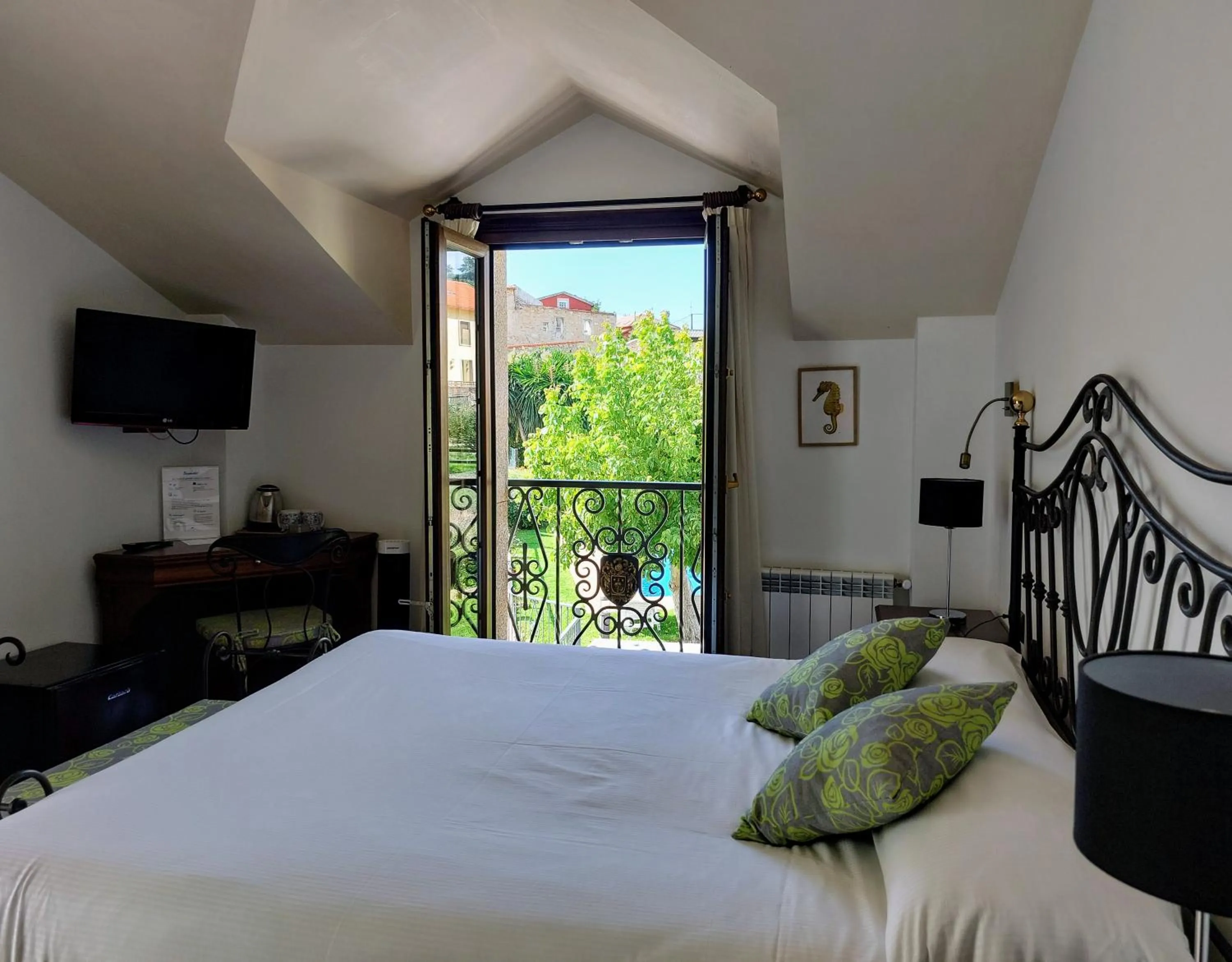 Bed in Hotel Apartamento Marouco